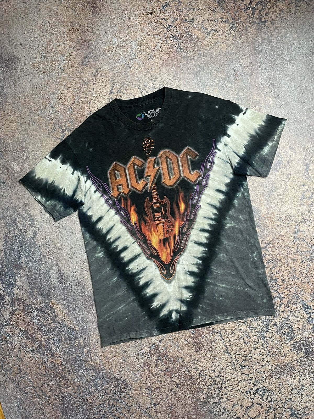 AC/DC × Band Tees × Liquid Blue Liquid Blue AC/DC Hell's Bells vintage overprint tee shirt Size US L / EU 52-54 / 3 - 2 Thumbnail