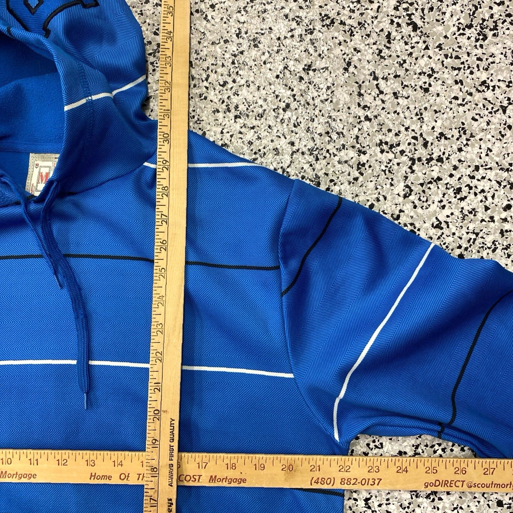 Burton VINTAGE Burton Snowboards Hoodie Mens Large Blue Polyester Pullover Crew Neck Snow Sports 90s/1990s Mens Size US L / EU 52-54 / 3 - 4 Thumbnail
