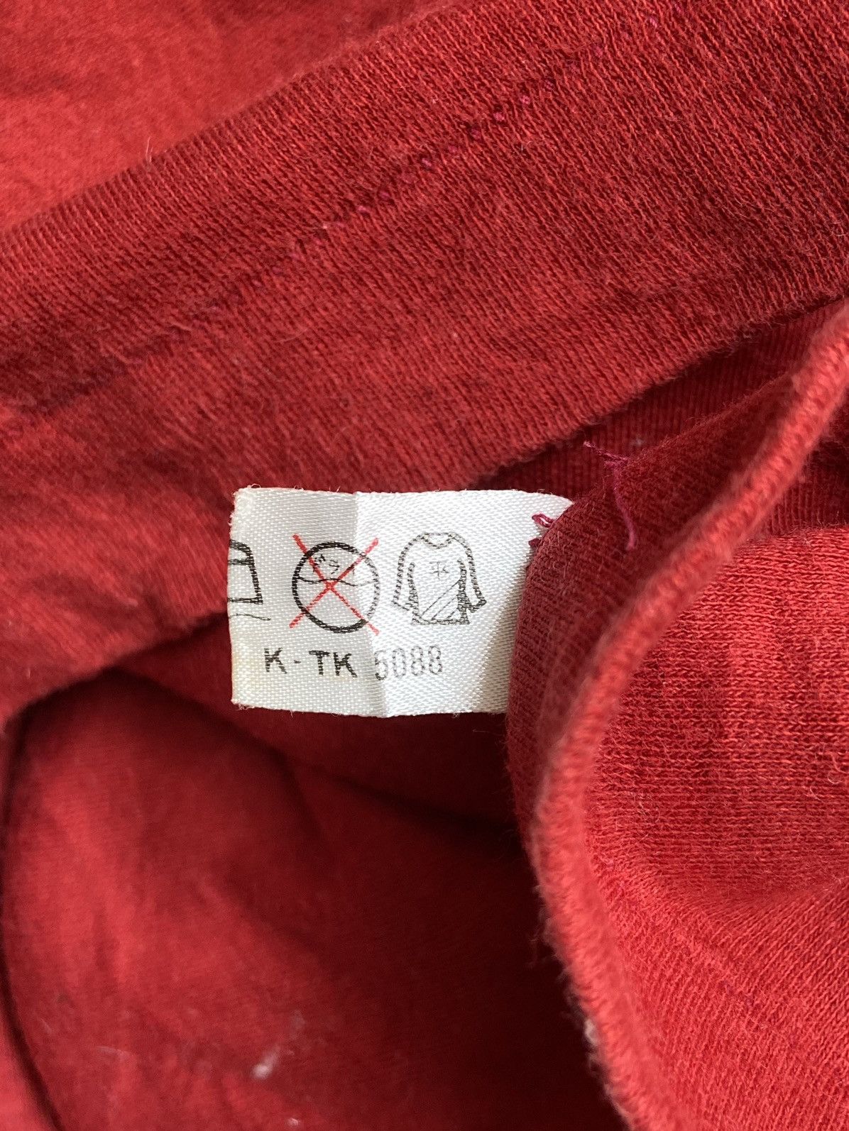 Issey Miyake Issey Miyake SKYLINE Red T-Shirt Size US XXS / EU 40 - 13 Thumbnail