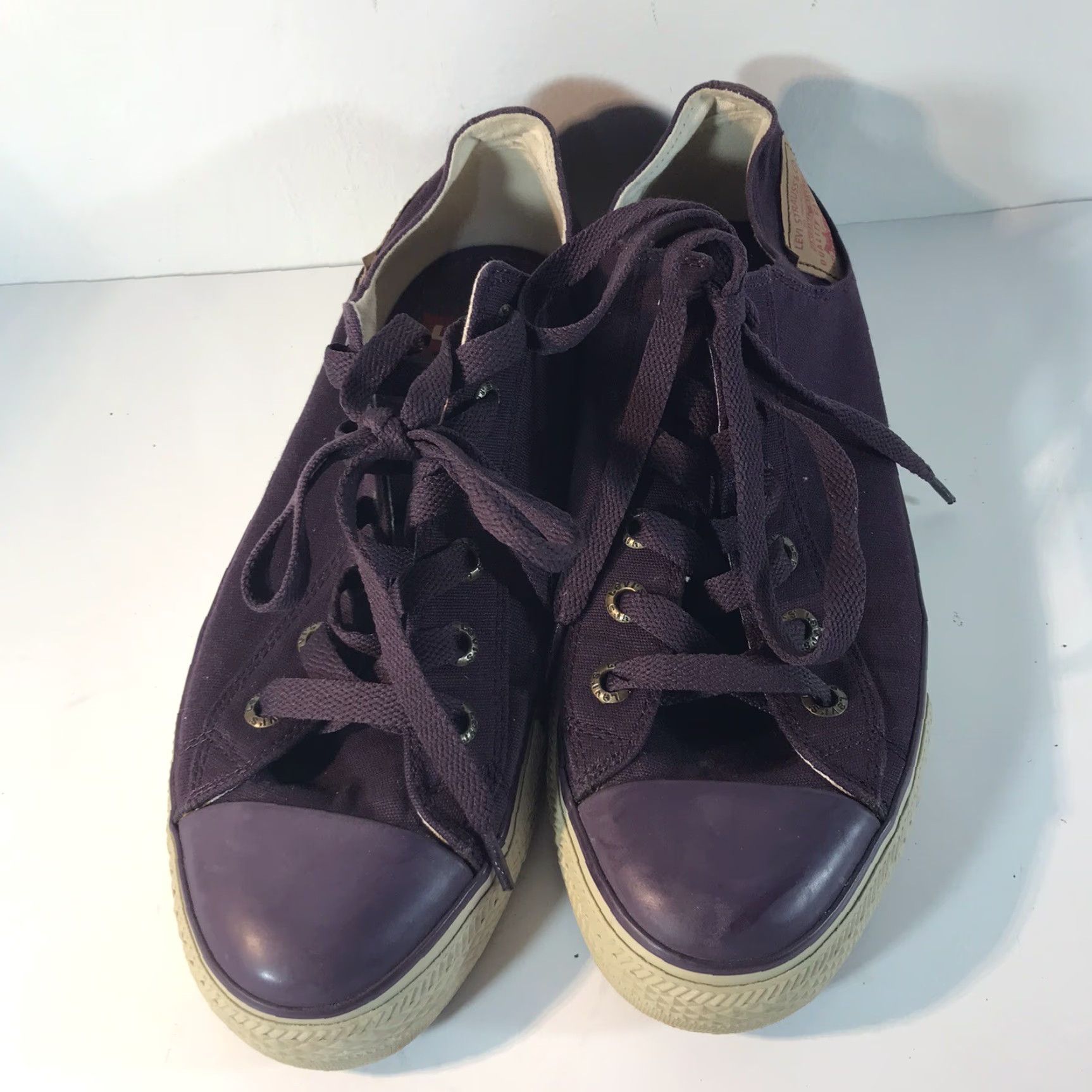 CO Levi Strauss & Co Canvas Sneakers Mens Size 9.5 Eggplant Lightweight Comfort Size US 9.5 / EU 42-43 - 3 Thumbnail