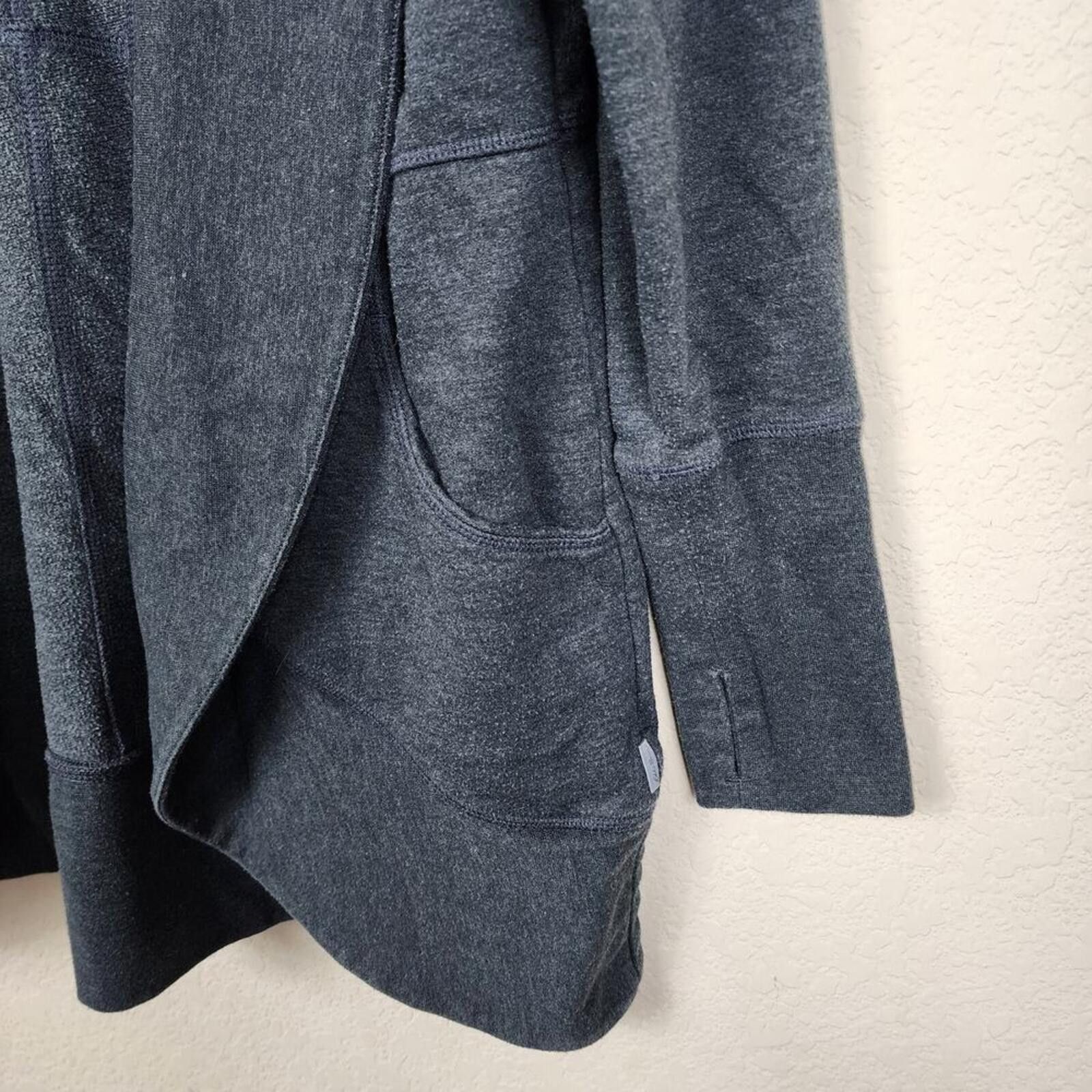 Eddie Bauer Eddie Bauer Medium Grey Cardigan Sweater Size M / US 6-8 / IT 42-44 - 3 Thumbnail