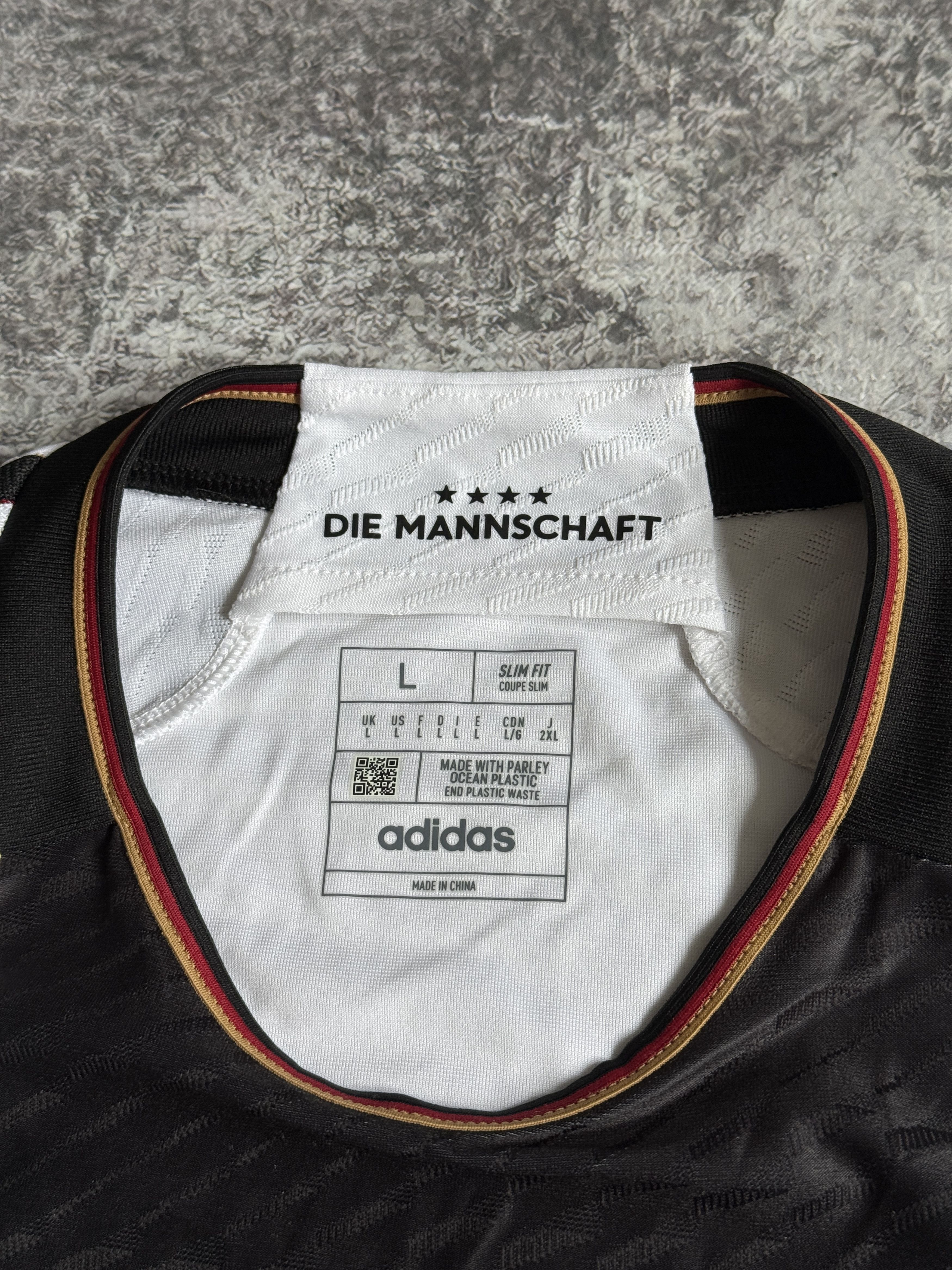 Adidas GERMANY 22/23 SHIRT JERSEY FOOTBALL HEAT.RDY ADIDAS SIZE L Size US L / EU 52-54 / 3 - 3 Thumbnail