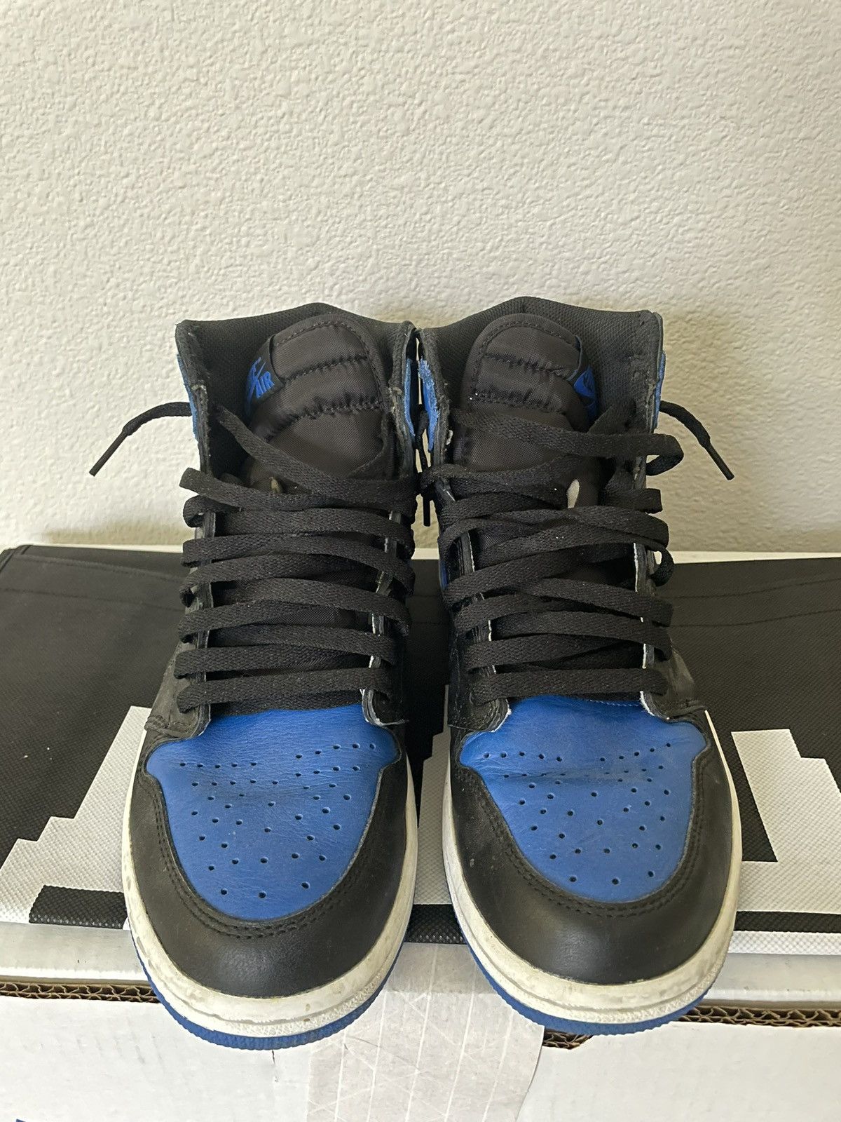 Jordan Brand × Nike Air Jordan 1 Royal High OG 2017 Size 9.5 Nike Size US 9 / EU 42 - 2 Thumbnail