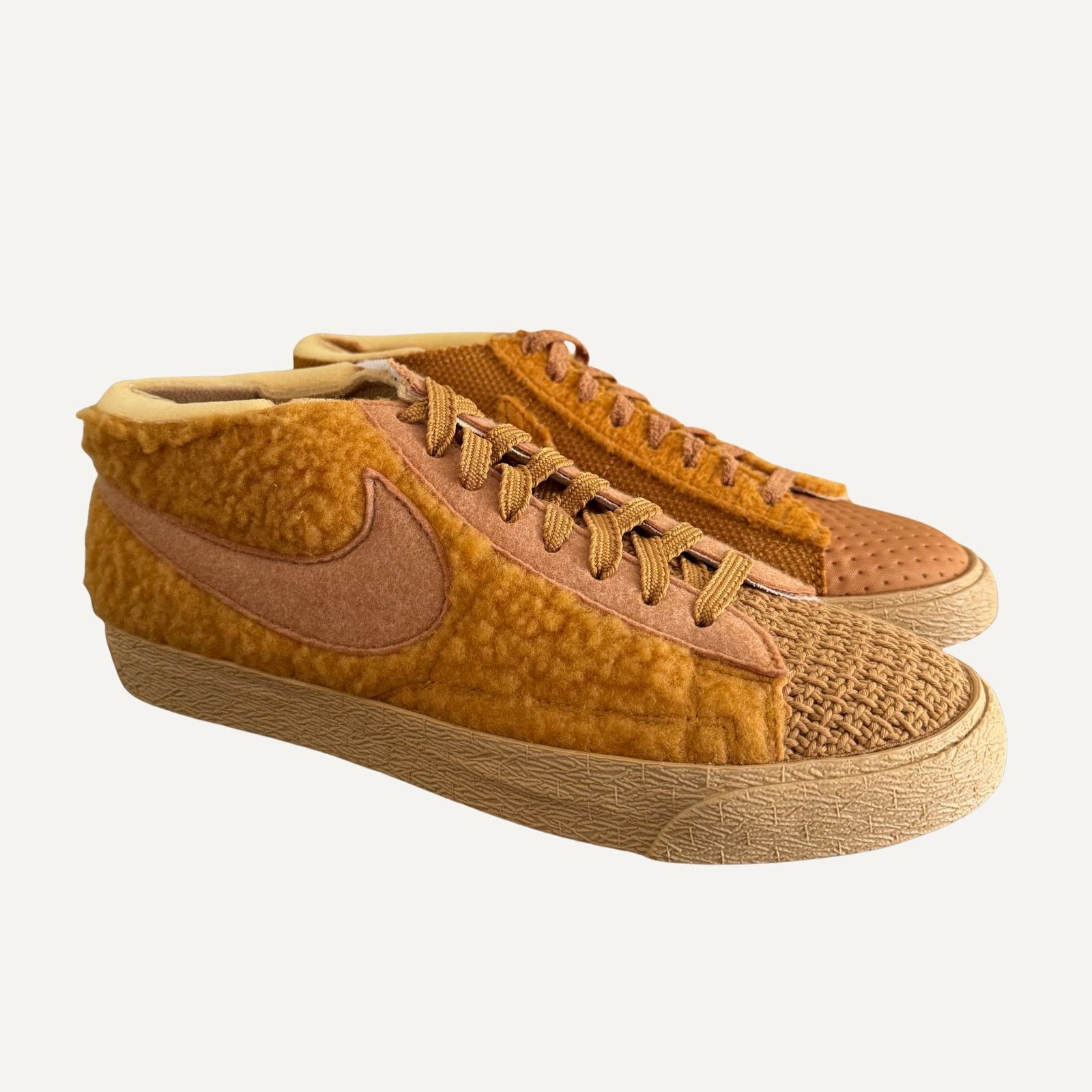 Nike Size 10US - Nike Cactus Plant Flee Market Sponge Blazer Mid Size US 10 / EU 43 - 1 Thumbnail