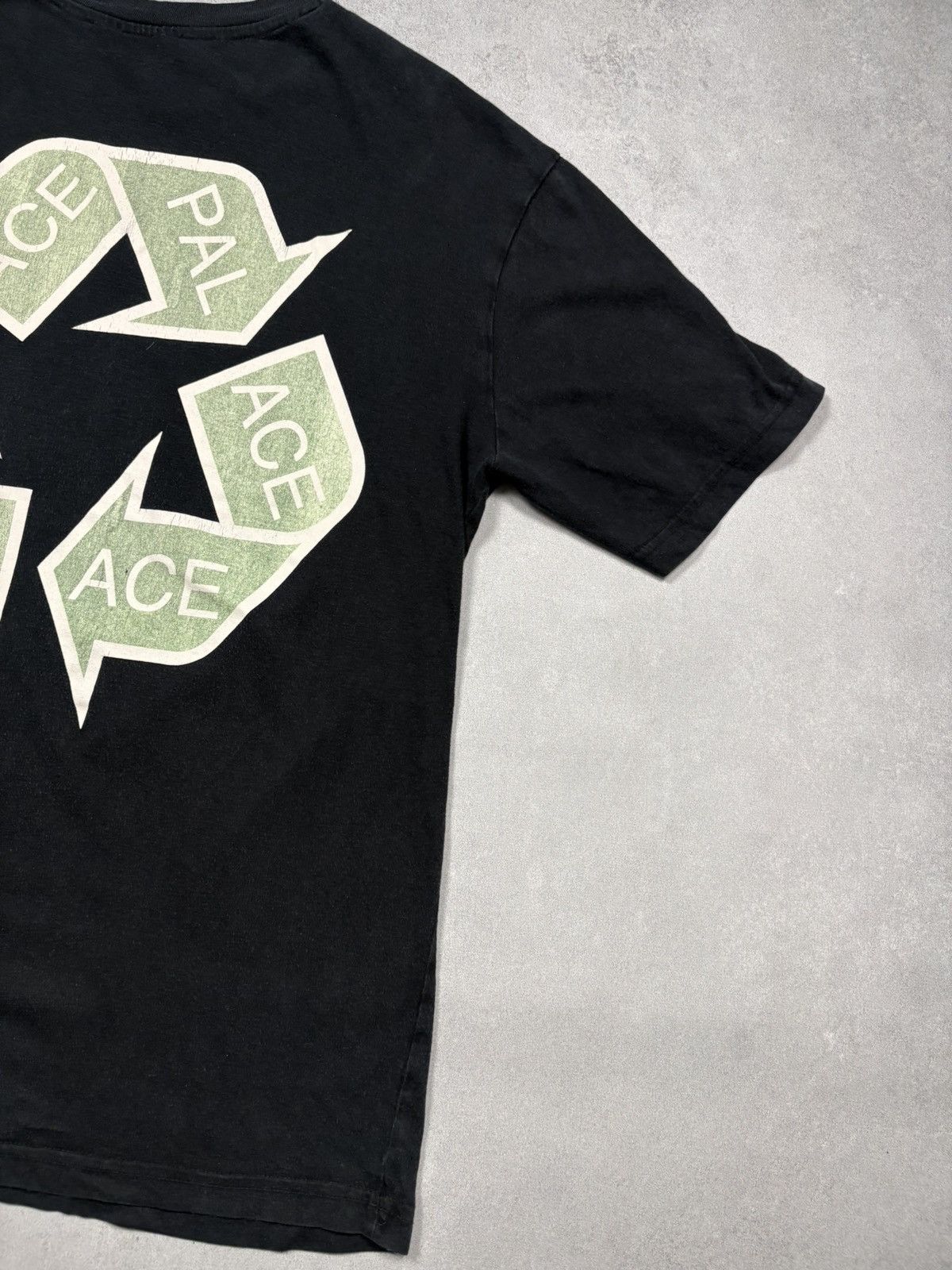 Palace Palace Skateboards Recycle Logo T-Shirt Black Streetwear Y2K Size US L / EU 52-54 / 3 - 3 Thumbnail