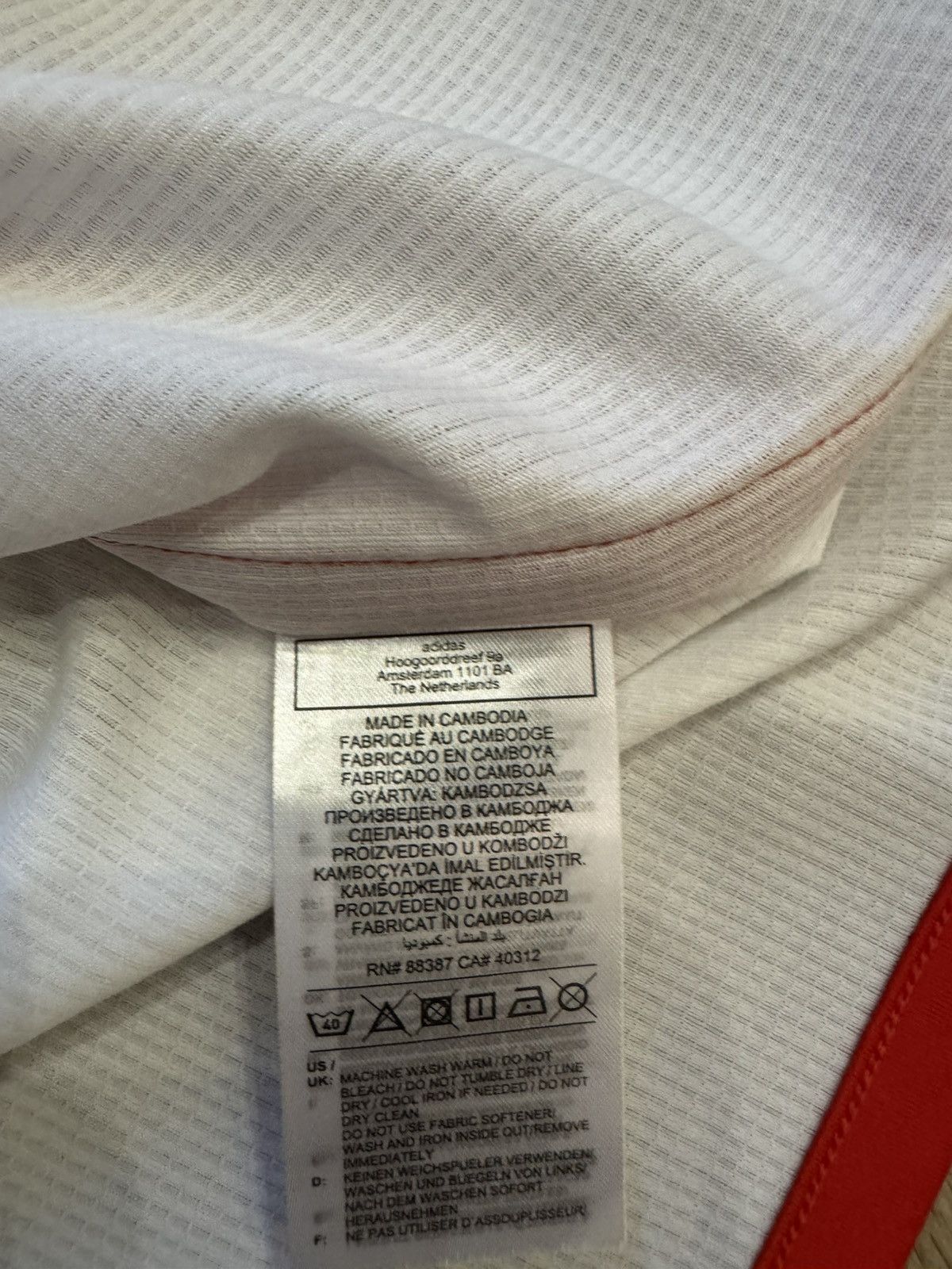 Adidas BAYERN MÜNICH 2023 2024 HOME FOOTBALL SHIRT ADIDAS SIZE M Size US M / EU 48-50 / 2 - 12 Thumbnail