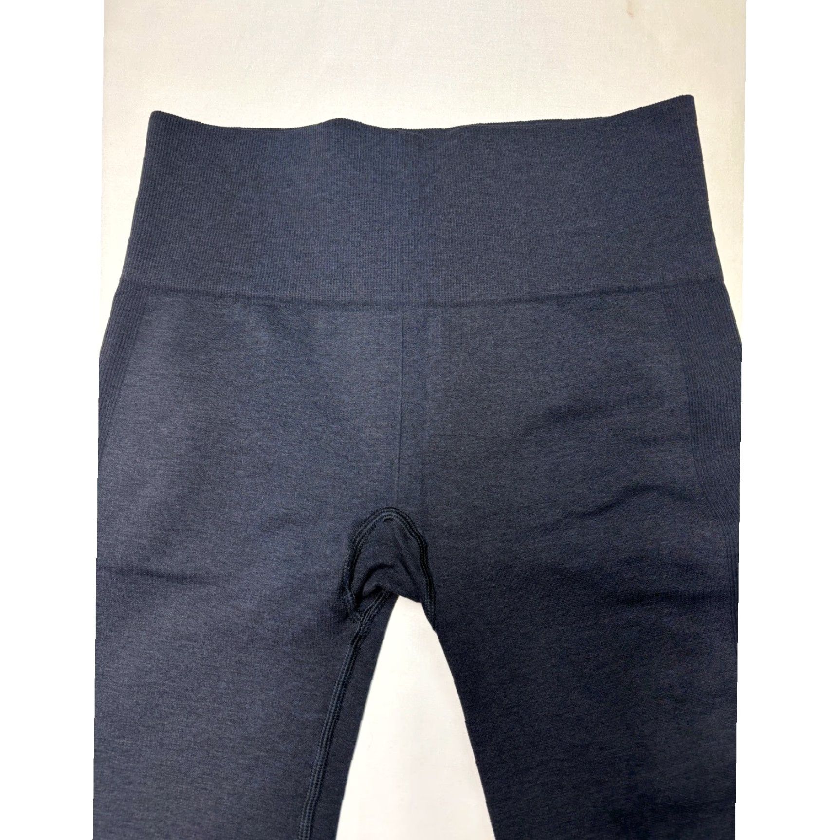 Lululemon Lululemon Athletica Crop Leggings Womens Size 4 High Rise Athletic Activewear Black Seamless Stretch Yoga Workout Size 27" / US 4 / IT 40 - 2 Thumbnail