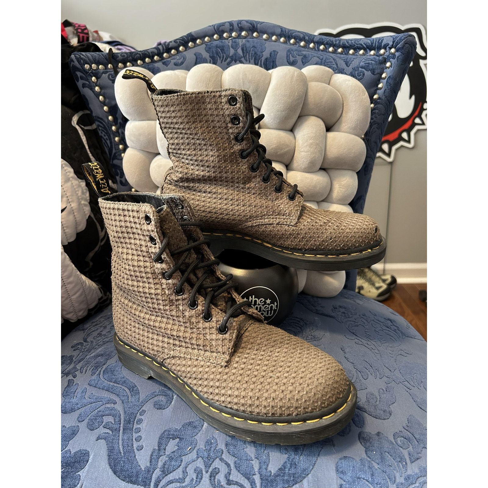 Dr. Martens Dr Martens Page Olive Green Waffle Fabric size 8/EU 39 Size US 8 / IT 38 - 1 Thumbnail
