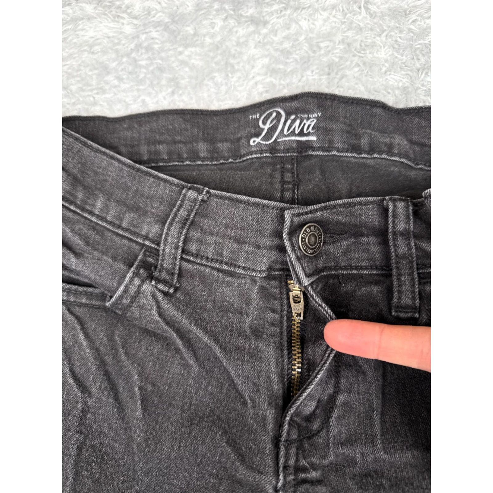Old Navy Old Navy Jeans Women Black Denim The Diva Straight Low Rise Cotton Blend 26x29 2 29in Inseam Slimming Stretch 5-Pocket Vintage No Size 26" / US 2 / IT 38 - 5 Thumbnail