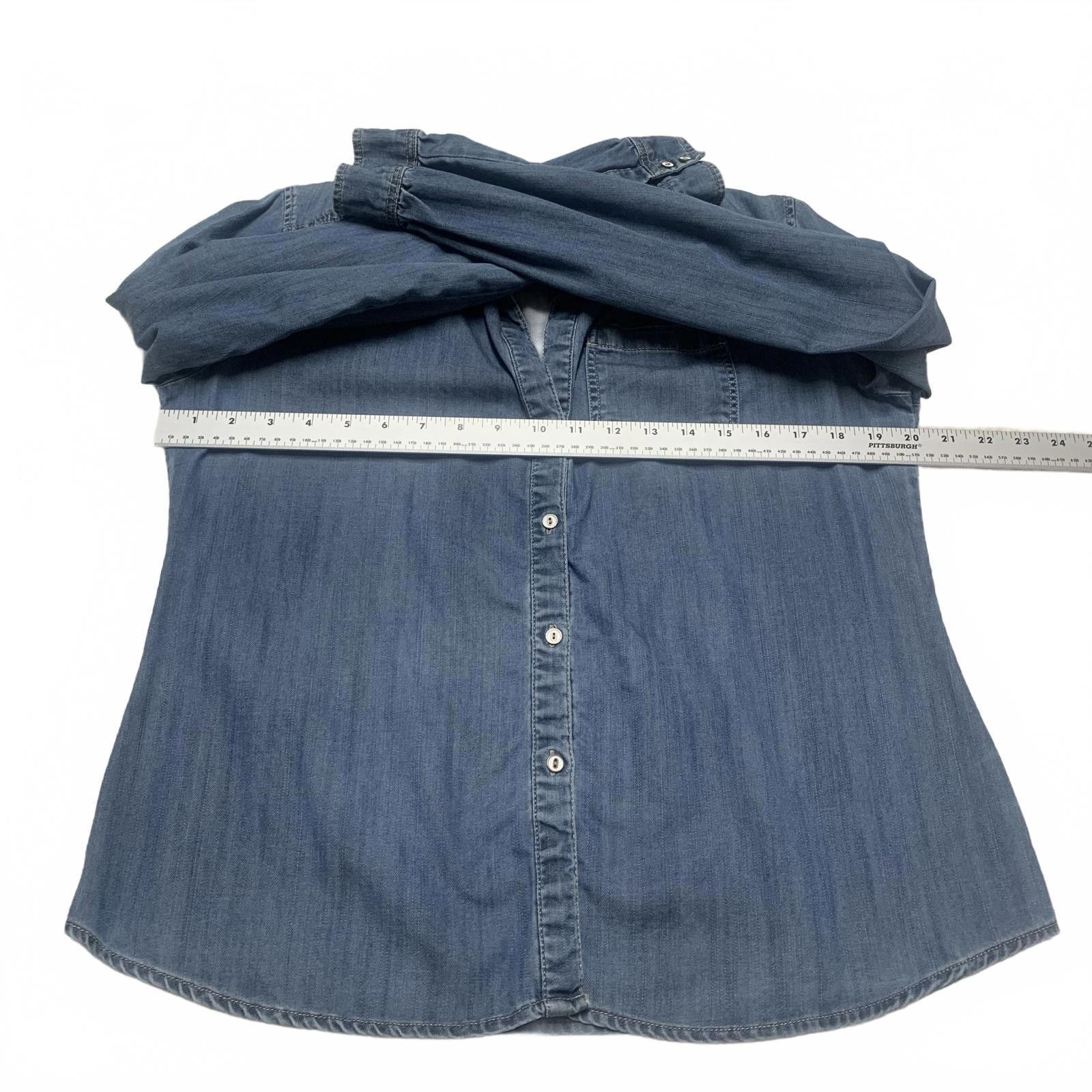 Kendrick Lamar Kenar Women's M Light Blue Denim Button Down Shirt Size M / US 6-8 / IT 42-44 - 4 Thumbnail