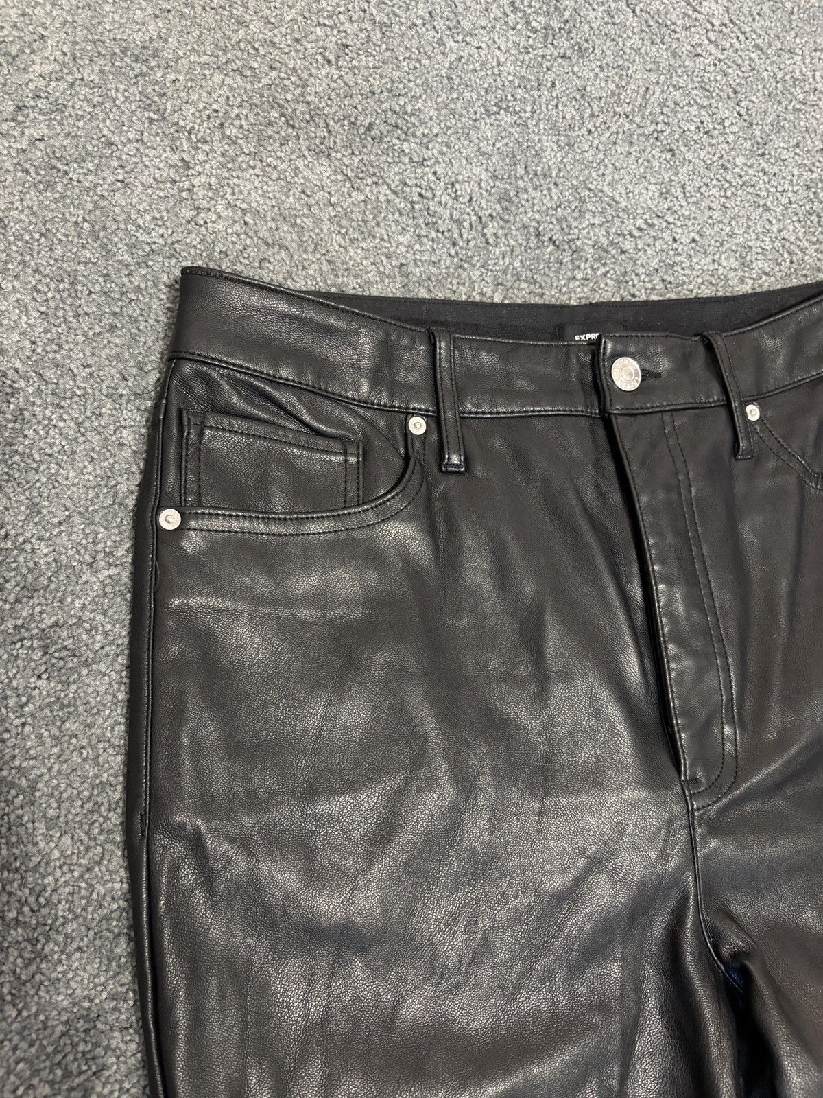Express Express 90s slim Super High Rise Faux Leather Pants - sz 10R Size 32" / US 10 / IT 46 - 3 Thumbnail