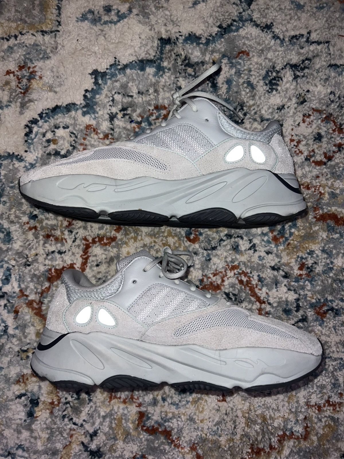 Adidas × Kanye West Yeezy Boost 700 Salt Size US 13 / EU 46 - 2 Thumbnail