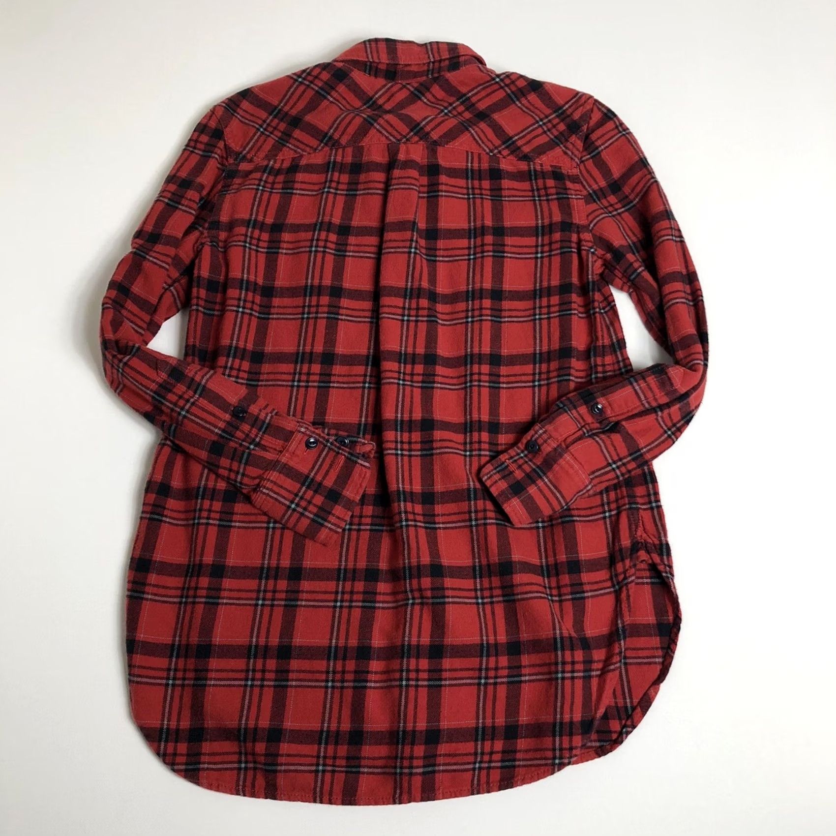 J.Crew J. Crew Women’s Red Black Plaid Button Up Flannel Size 0 L3 Shirt Slim? Regular? Size XS / US 0-2 / IT 36-38 - 2 Thumbnail