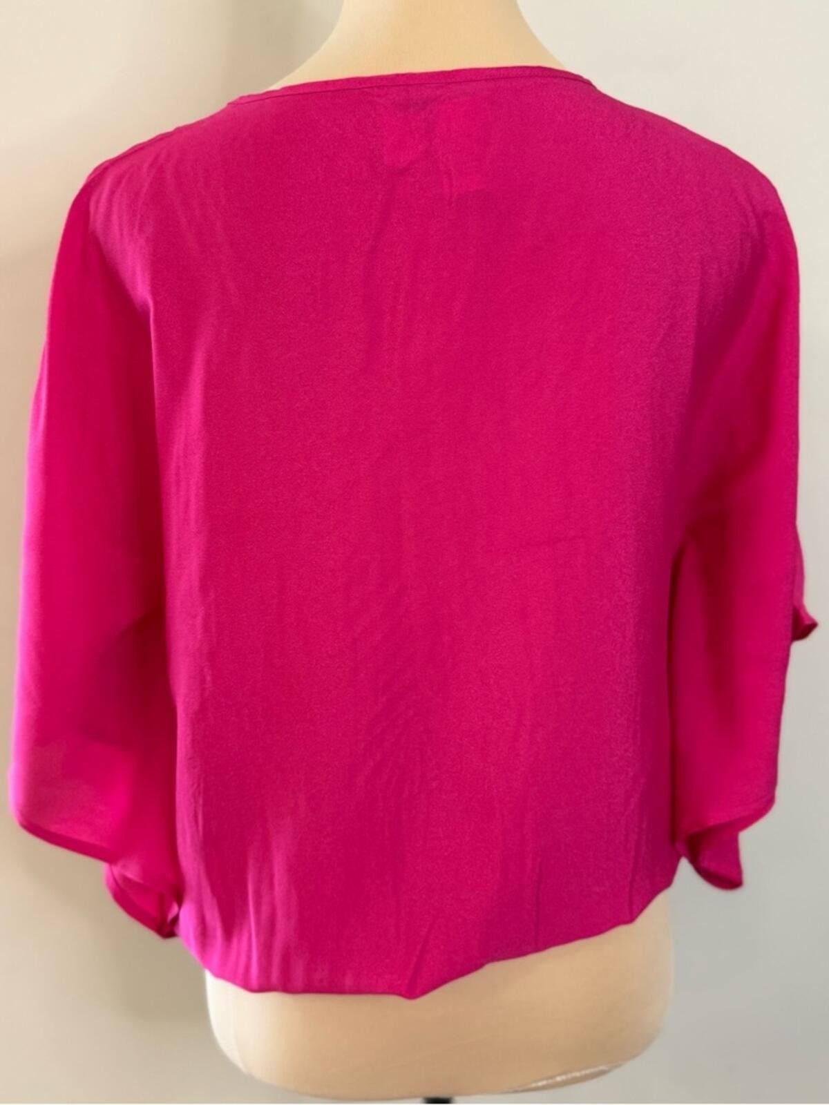 Other Coldwater Creek magenta beaded V neck bat wing top SZ XS 4-6 Size XS / US 0-2 / IT 36-38 - 4 Thumbnail