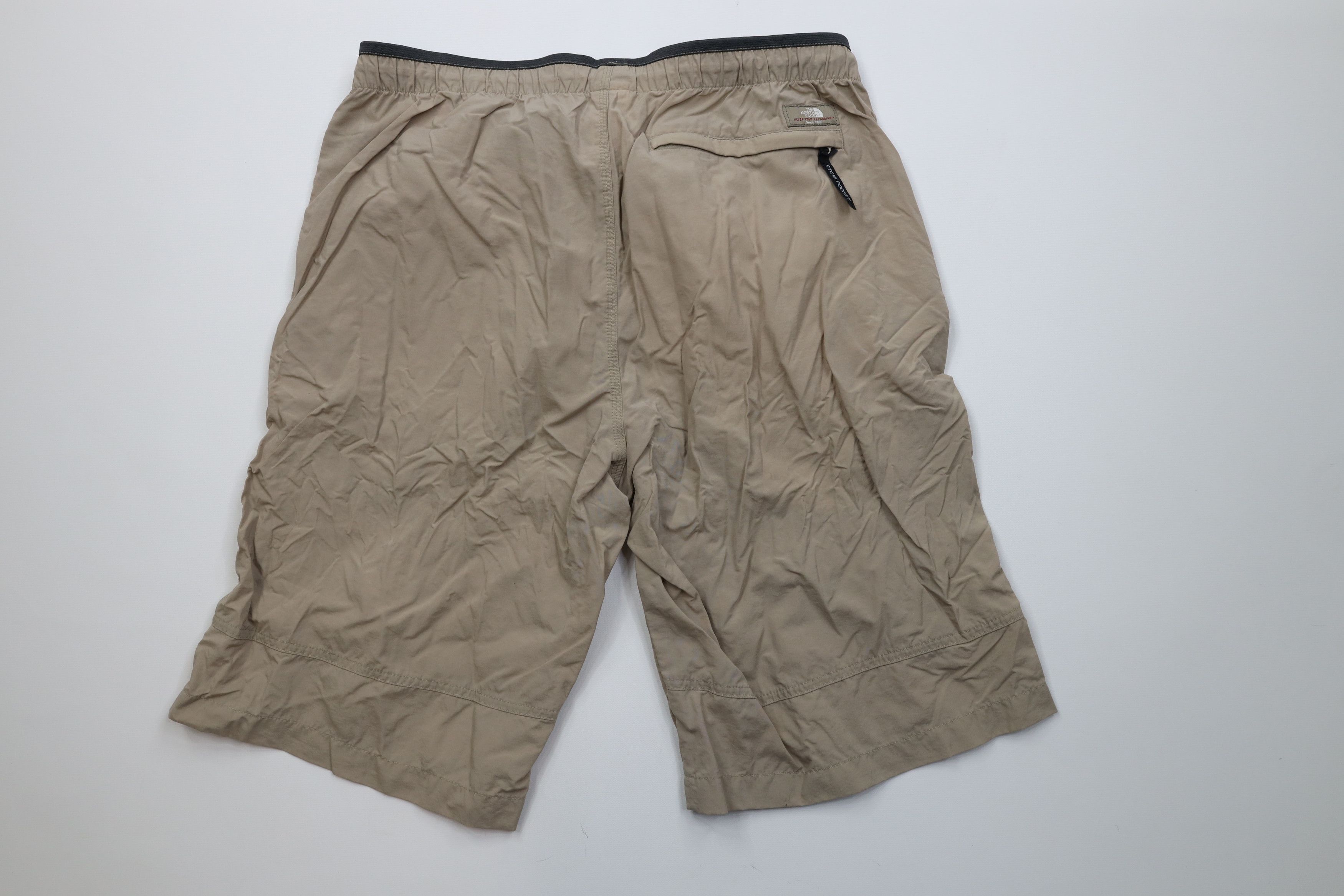 The North Face Vintage The North Face Baggy Fit Baggies Shorts Nylon Beige Size US 34 / EU 50 - 9 Thumbnail