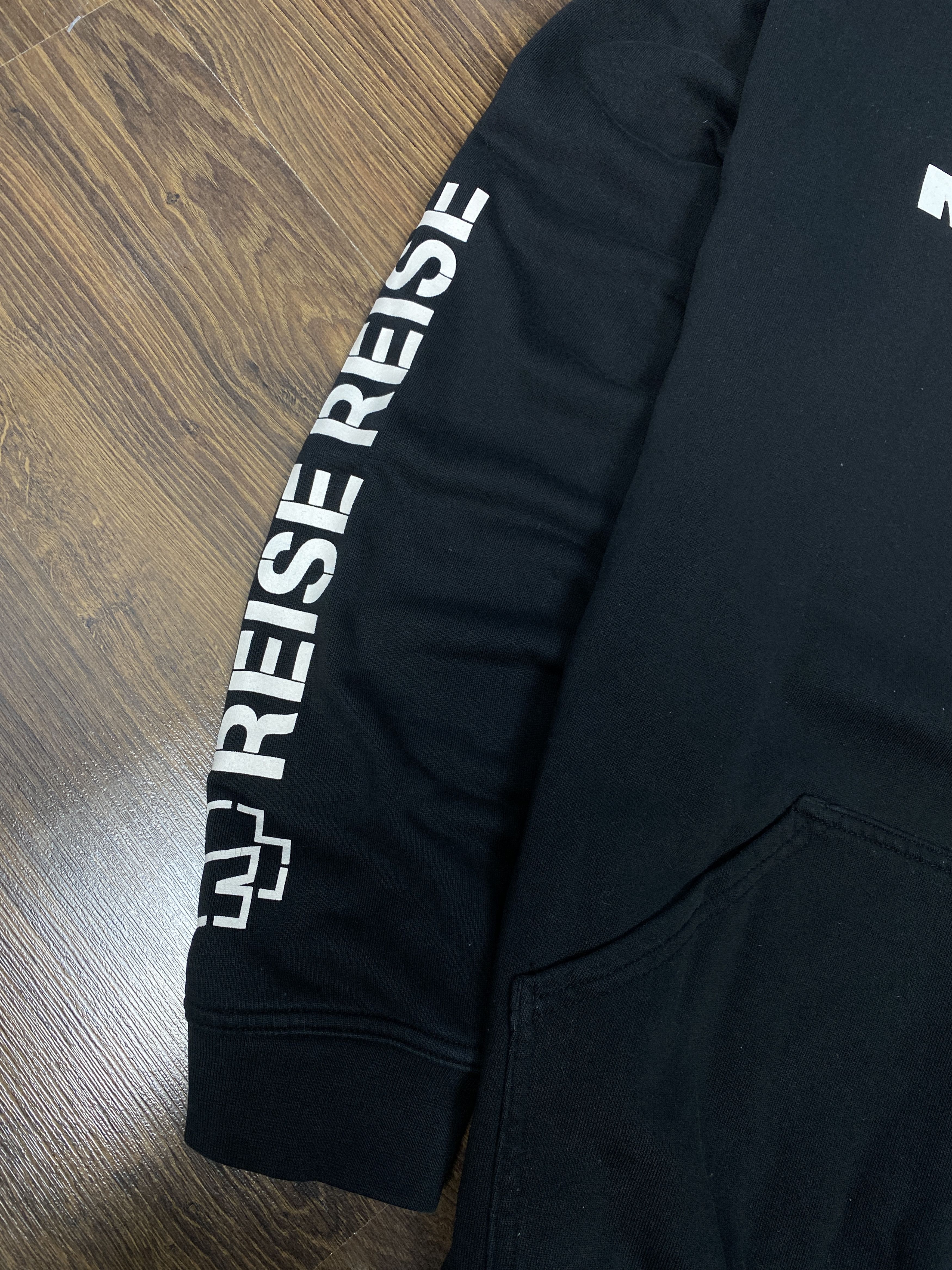 Band Tees Rammstein Vintage Reise Reise Rock Band Hoodie Size US XL / EU 56 / 4 - 4 Thumbnail