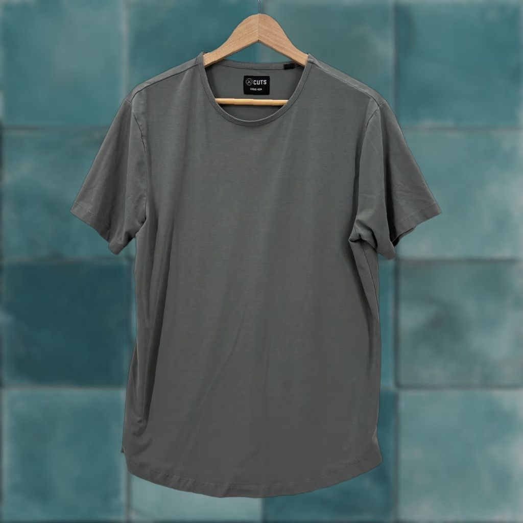 Cuts Cuts Shirt Mens Large Gray Curve Hem Pyca Pro Stretch Crewneck Tee Casual Gym Size US L / EU 52-54 / 3 - 1 Thumbnail