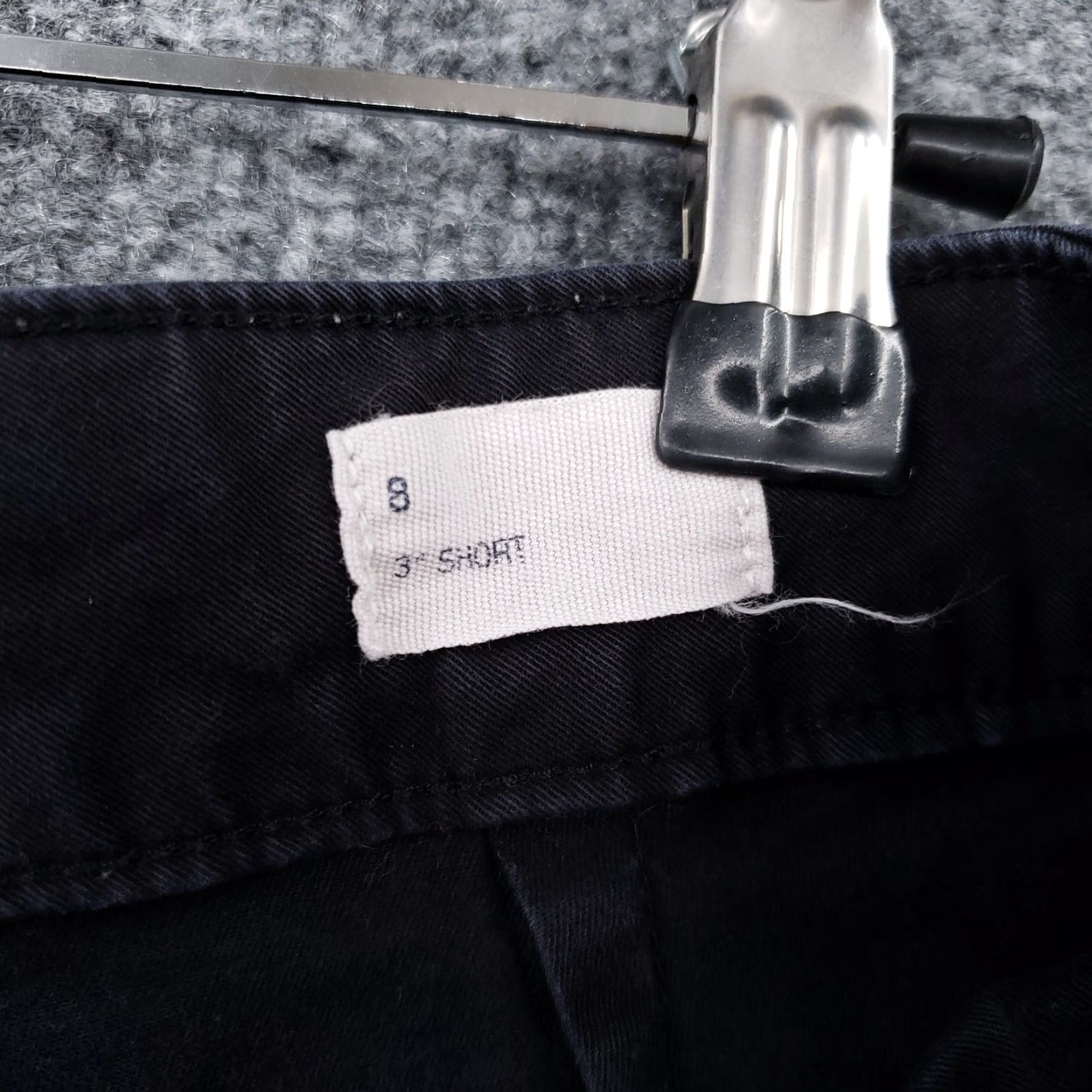 Gap Gap Shorts Womens 8 Black Chino Mid-Rise 3" Flat Front Stretch Walking Casual Size 30" / US 8 / IT 44 - 4 Thumbnail