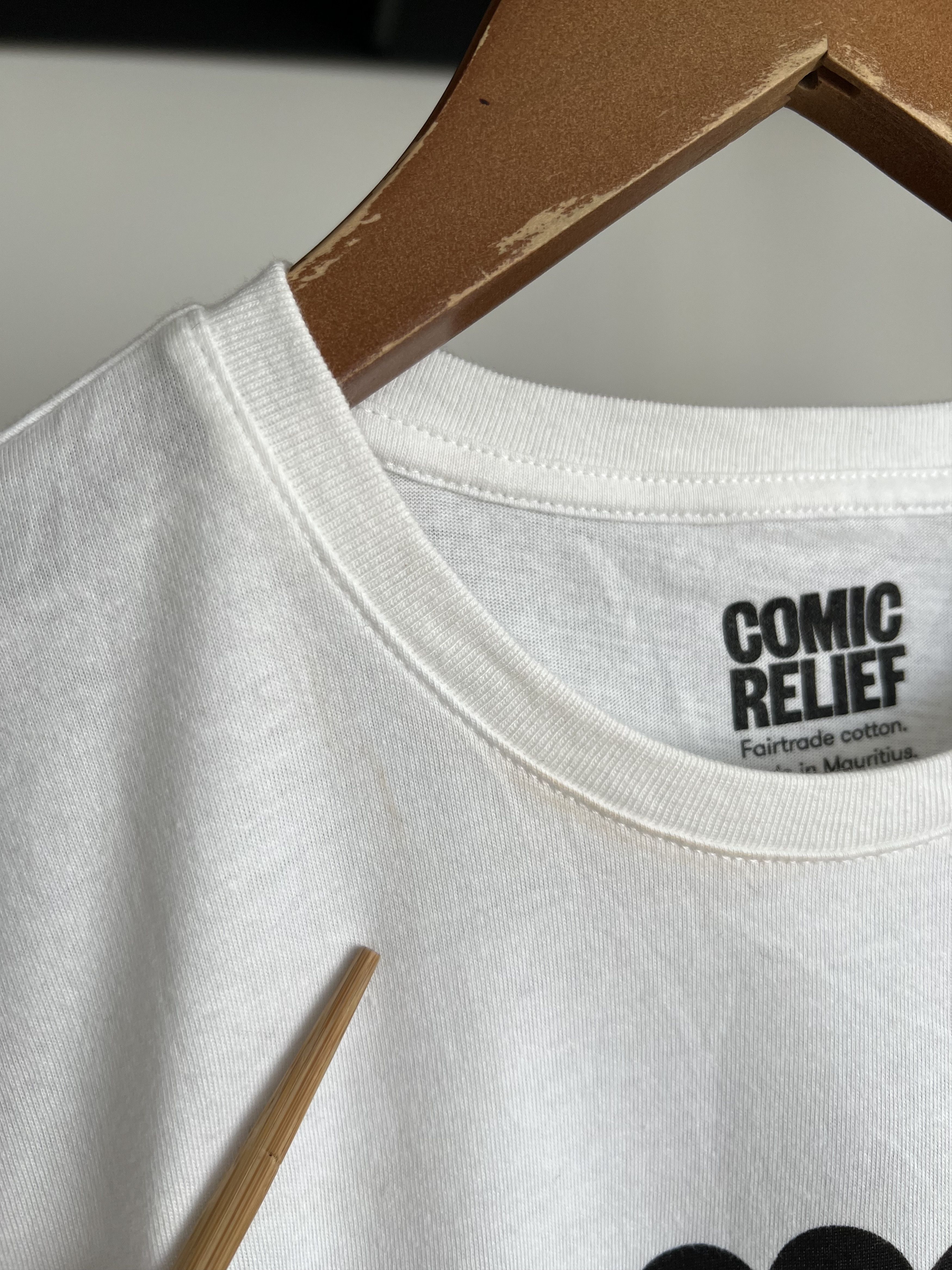 Arts & Science Comic Relief Jane Foste Art Design White T-shirt Size US XS / EU 42 / 0 - 8 Thumbnail