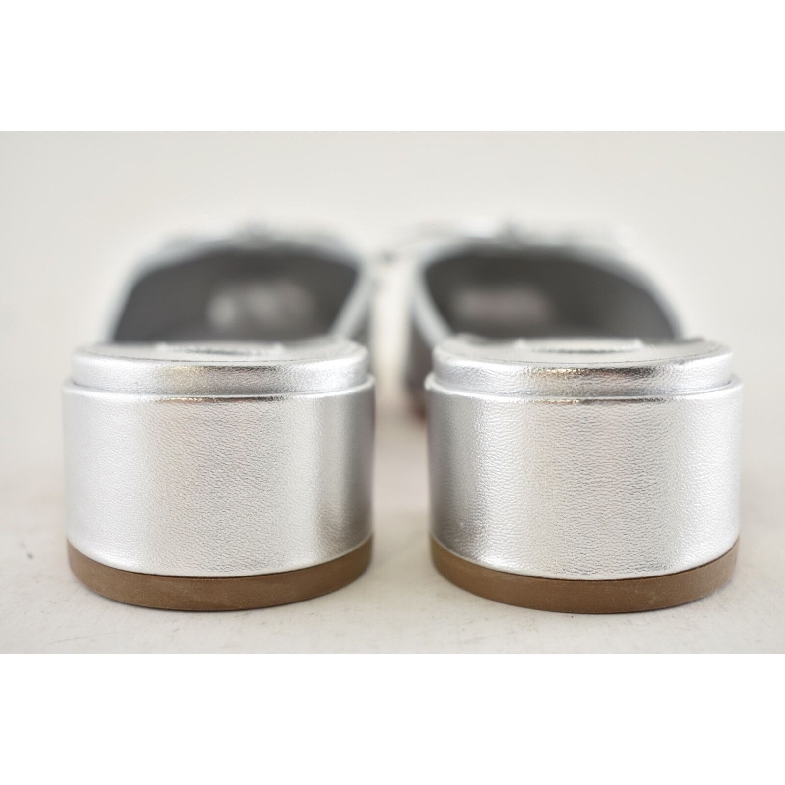 Christian Louboutin Christian Louboutin Mimiflirt 30 Silver Ballet Ballerina Size US 10 / IT 40 - 16 Thumbnail