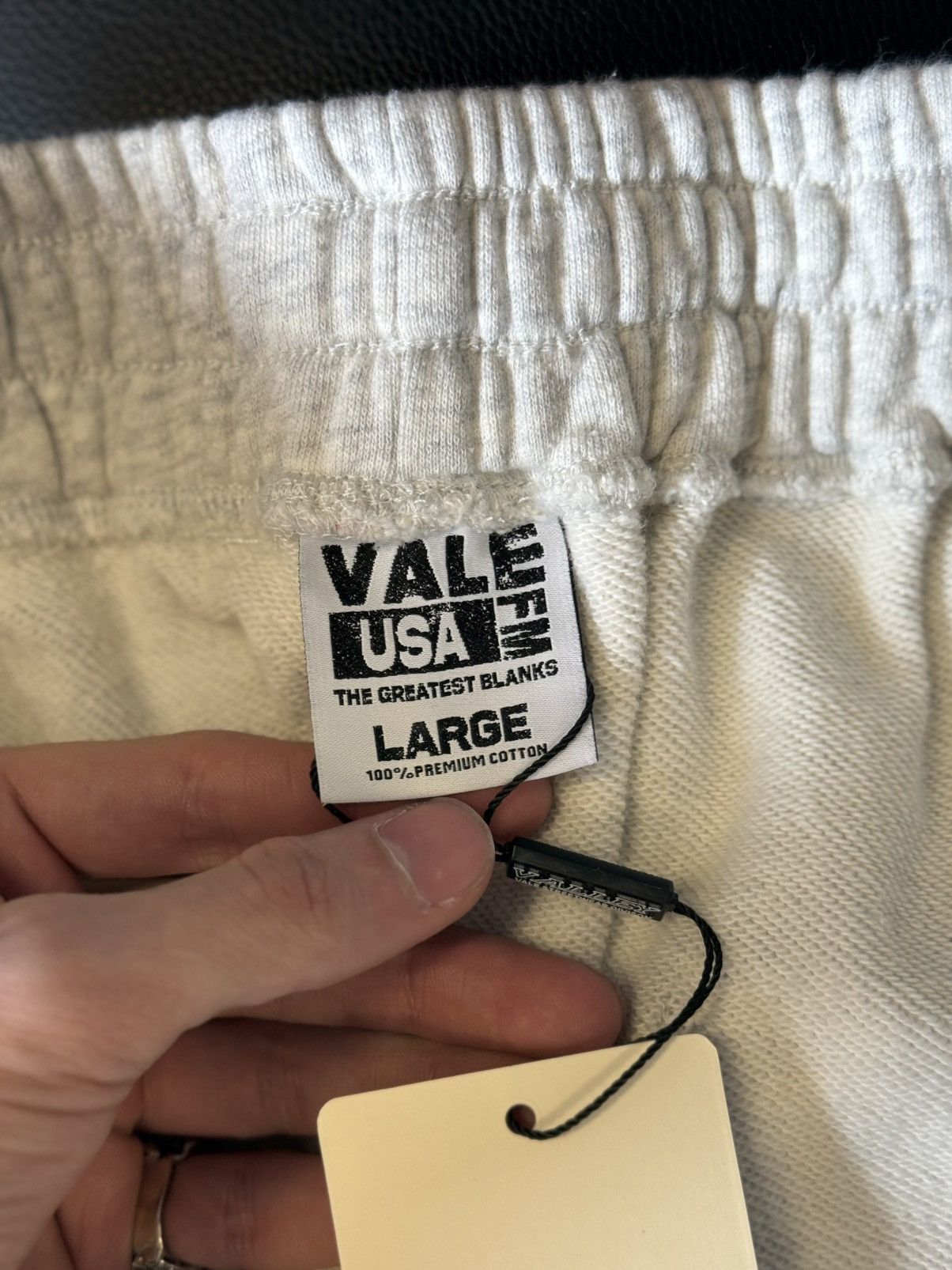 Vale Vale Valley Mural Sweatpants Size Large (NEW) Size US 33 - 7 Thumbnail