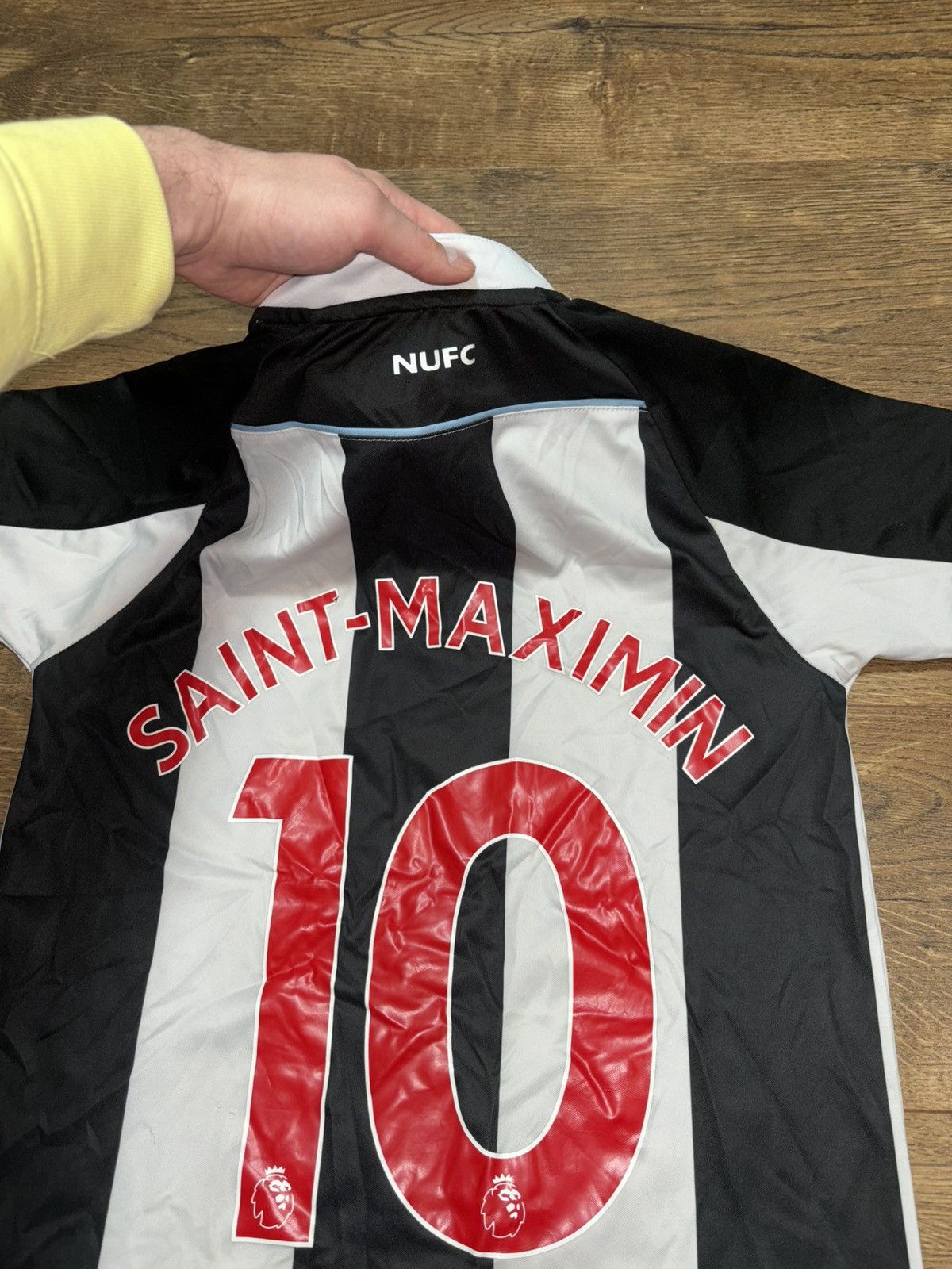 Castore New Castle UNITED soccer jersey Castore # 10 SAINT-Maximin Size US XS / EU 42 / 0 - 6 Thumbnail