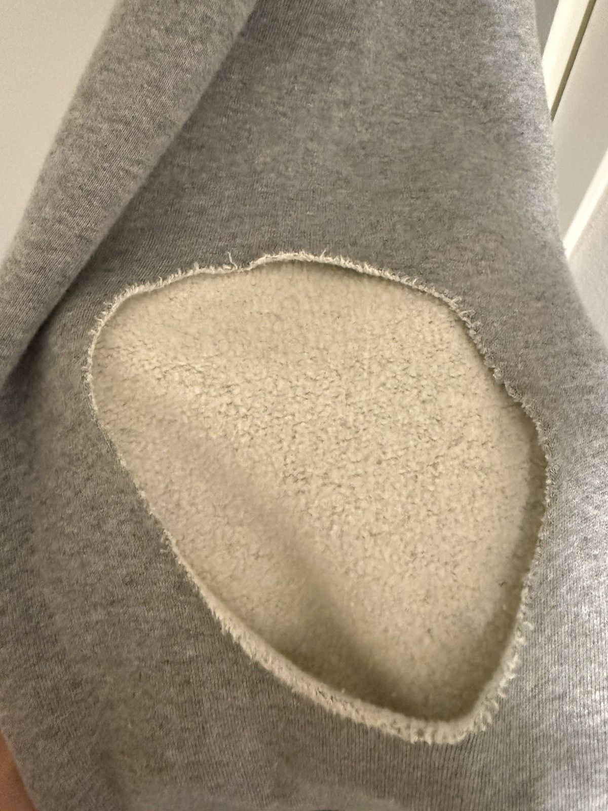 Vetements vetements 2019 fist sweater Size US M / EU 48-50 / 2 - 5 Thumbnail