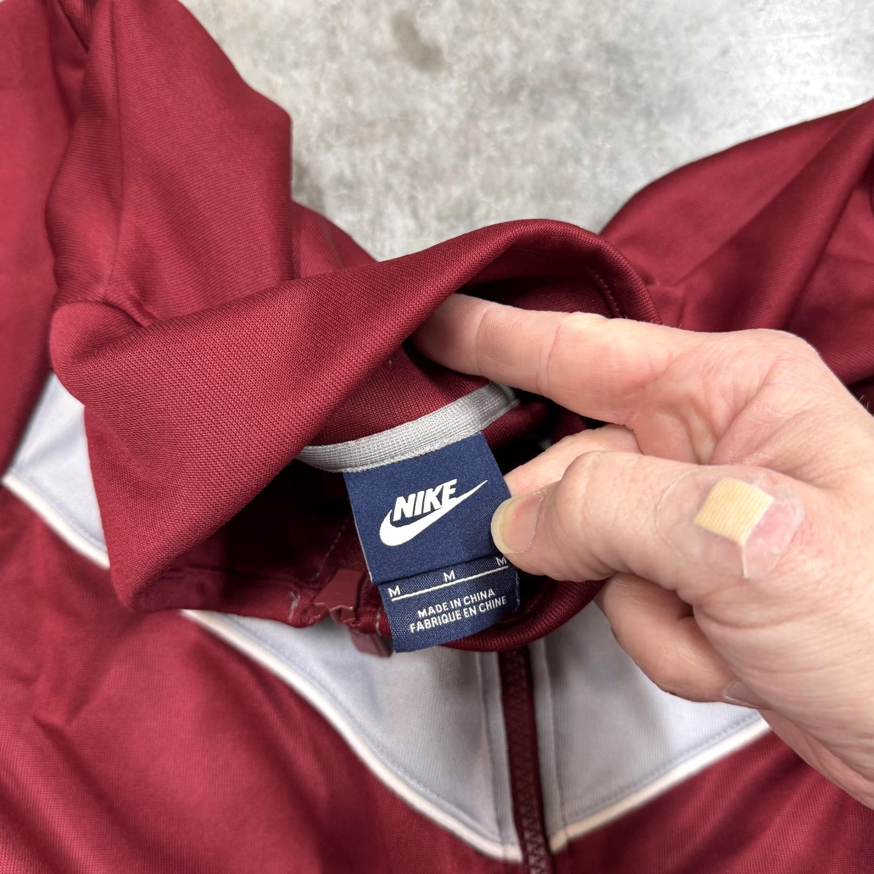 Nike Nike Track Jacket Mens M Red Full Zip Chevron Swoosh Knit Athletic Size US M / EU 48-50 / 2 - 4 Thumbnail