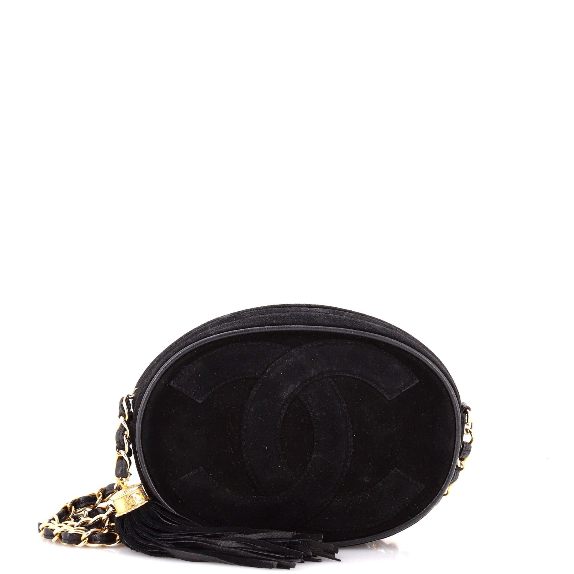 Chanel Vintage Oval CC Tassel Crossbody Bag Size ONE SIZE - 1 Thumbnail
