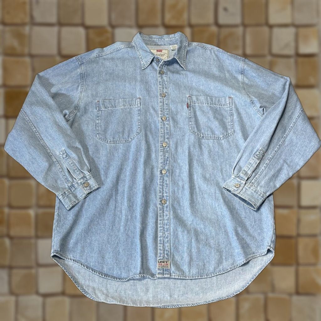 Levi's VINTAGE Levi's Denim Shirt Mens XL Long Sleeve Blue Relaxed Fit Metal Buttons Size US XL / EU 56 / 4 - 1 Thumbnail
