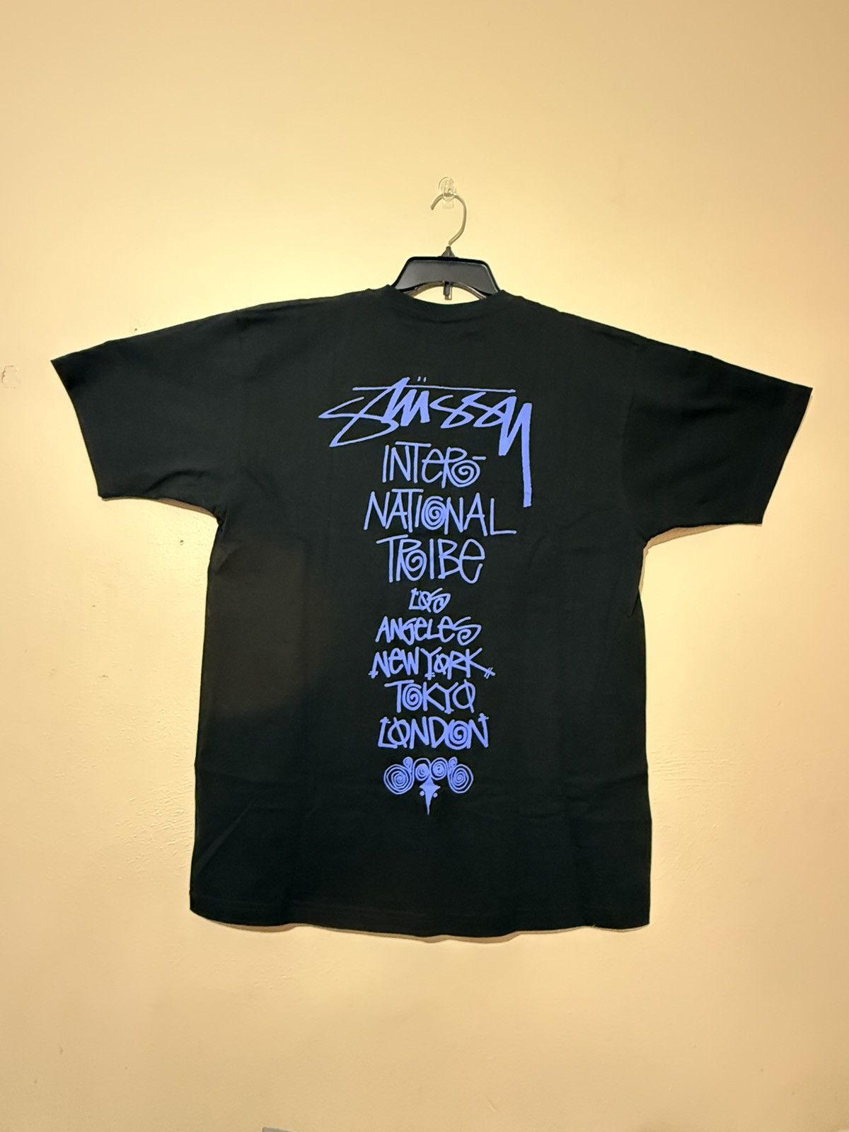 Stussy Tribe stack Stussy tee Size US L / EU 52-54 / 3 - 1 Thumbnail