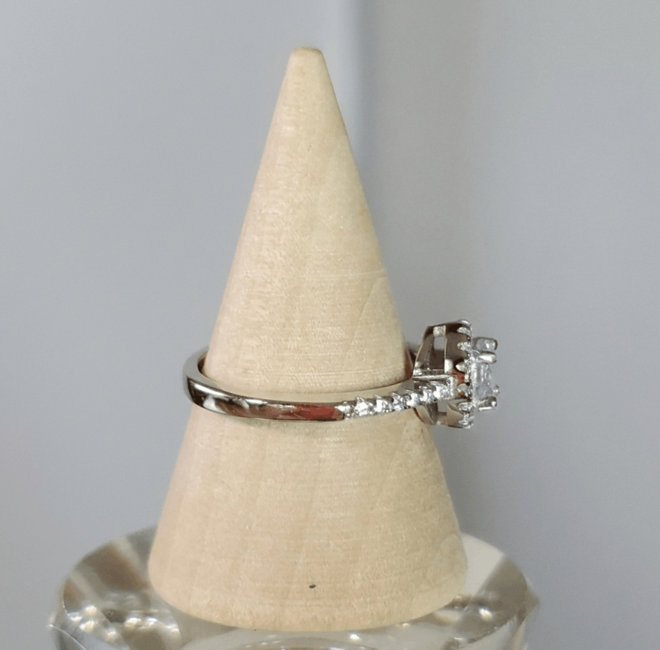 Other RYZE Size 7 Ring 925 Sterling Silver Cubic Zirconia Halo Size ONE SIZE - 5 Thumbnail