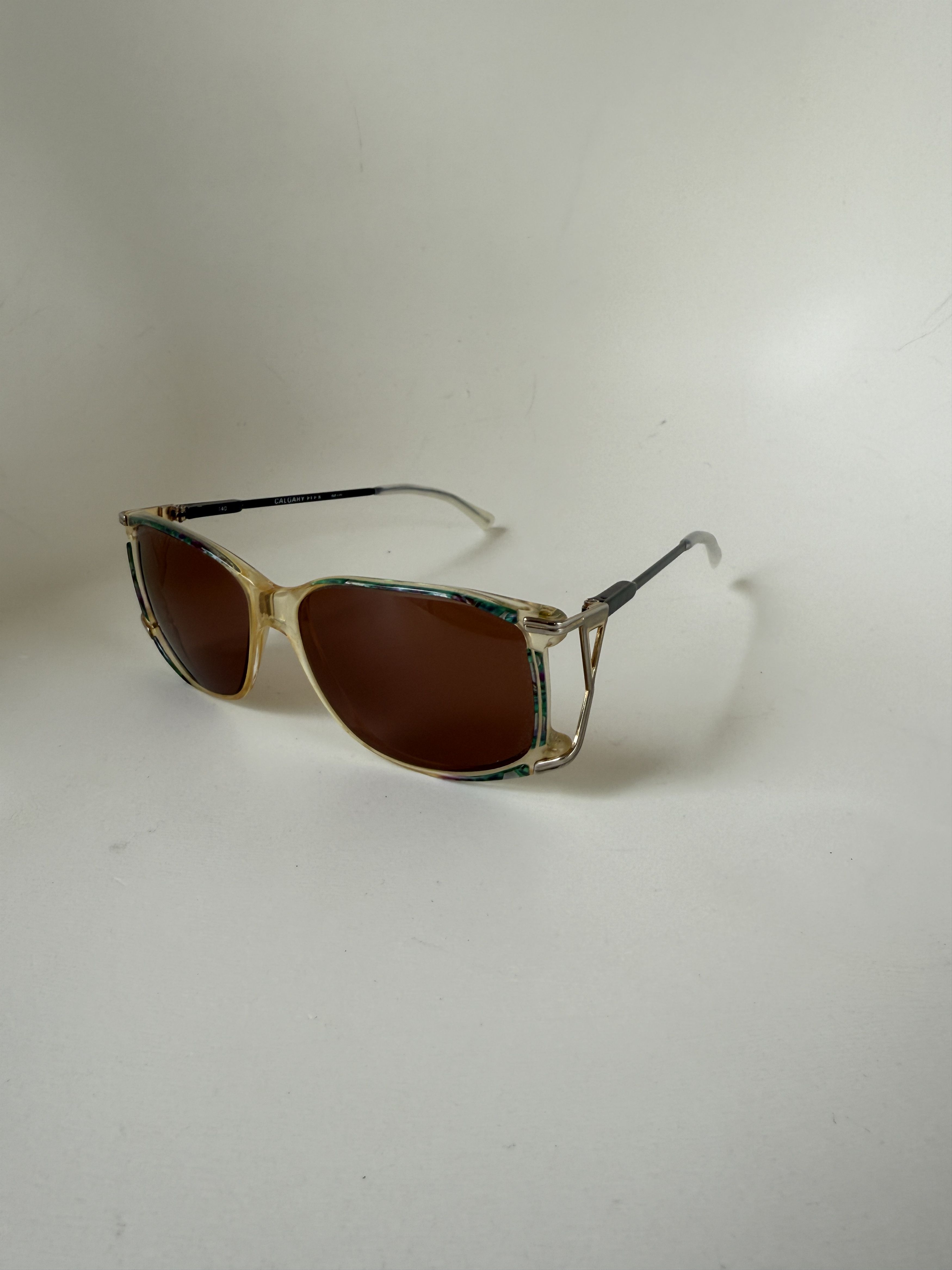 Vintage Vintage gold sunglasses 70s france Size ONE SIZE - 2 Thumbnail