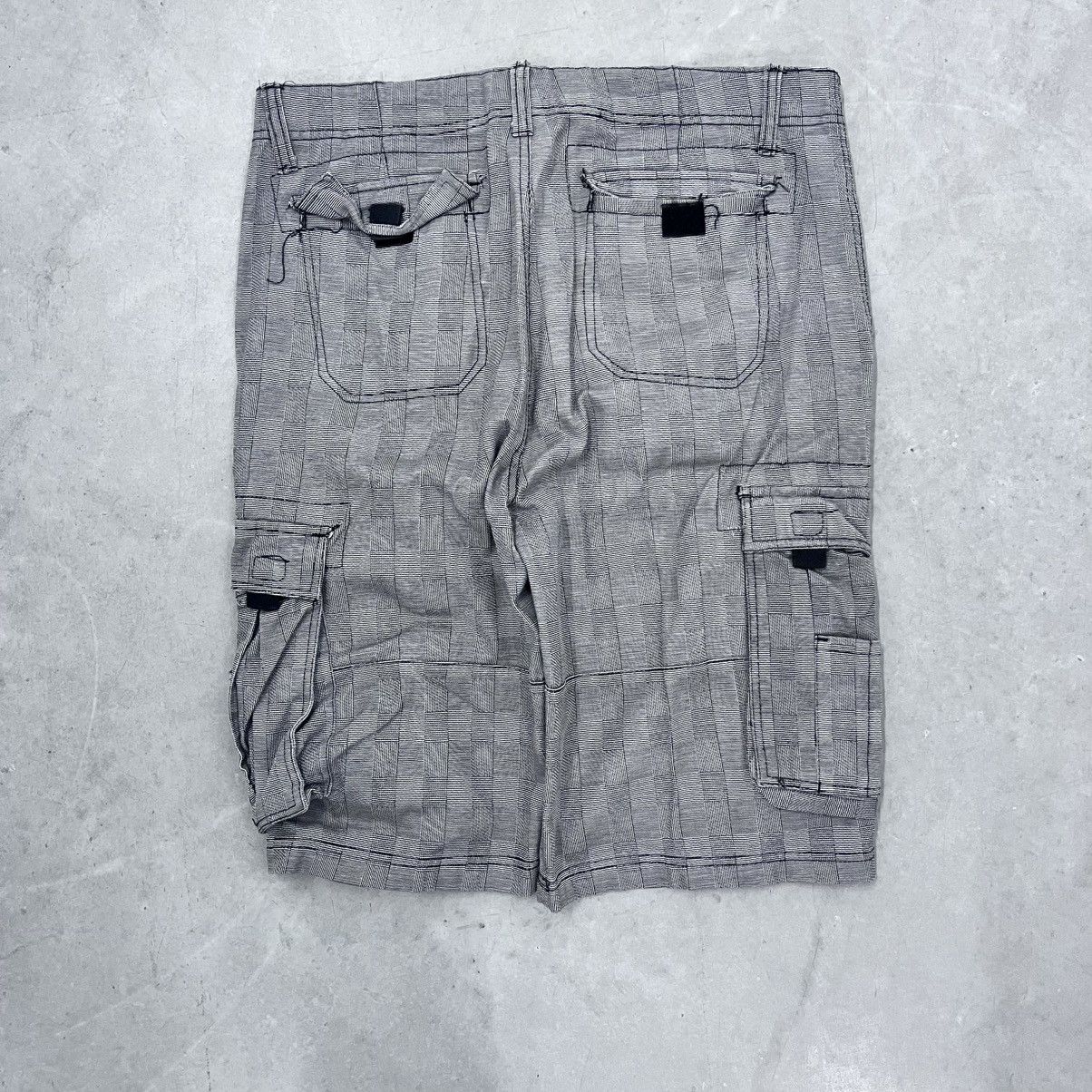 Vintage Crazy Y2K vintage Baggy Epic Hero Cargo Utility Shorts 34 Size US 34 / EU 50 - 2 Thumbnail