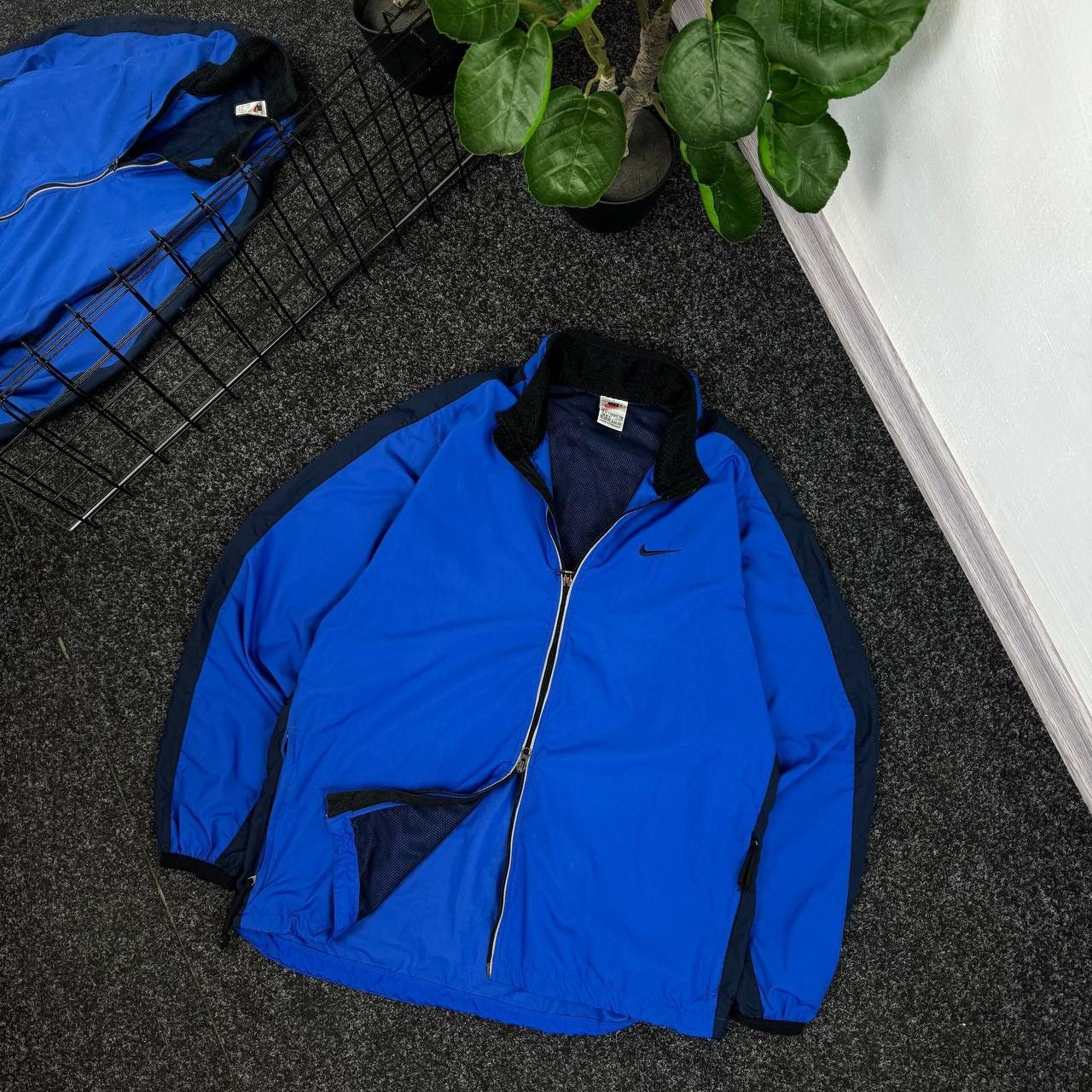Nike Nike 90s vintage light track jacket running drill gorpcore Size US M / EU 48-50 / 2 - 1 Thumbnail