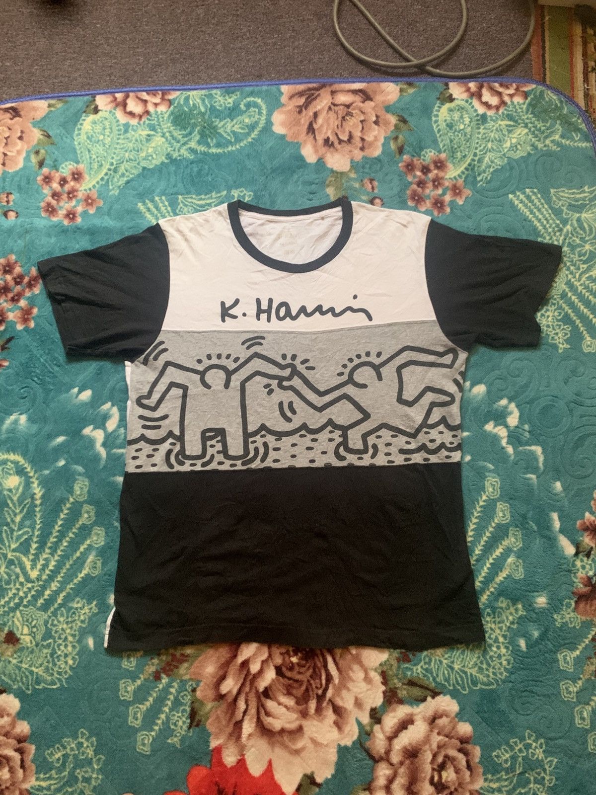 Uniqlo Uniqlo X Keith Haring Size US M / EU 48-50 / 2 - 1 Thumbnail