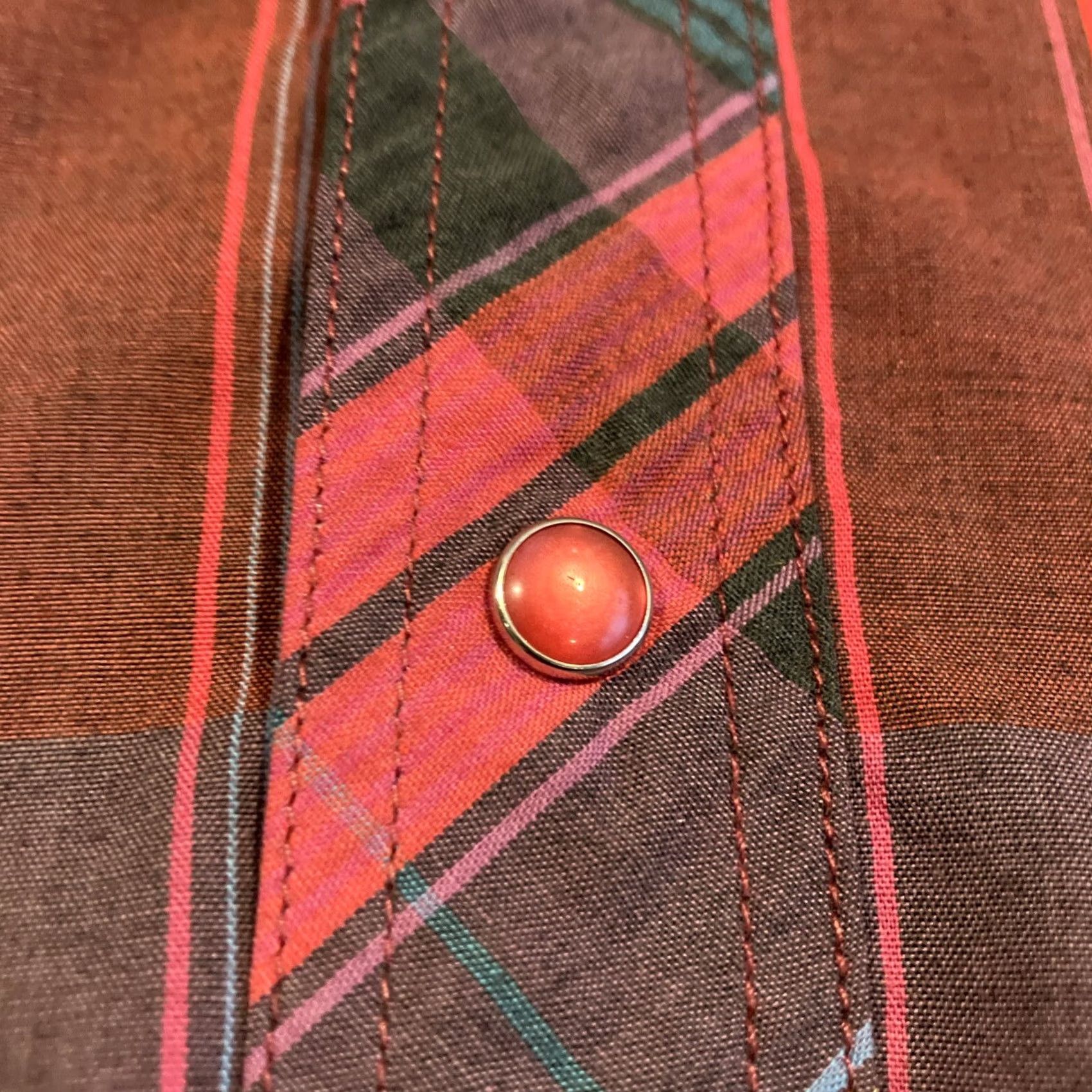 Vintage VINTAGE Rustler Red Plaid Long Tails Long Sleeve Pearl Snap Shirt 15 32/33 Men Shirt Cowboy Western 80s 90s Size US M / EU 48-50 / 2 - 3 Thumbnail