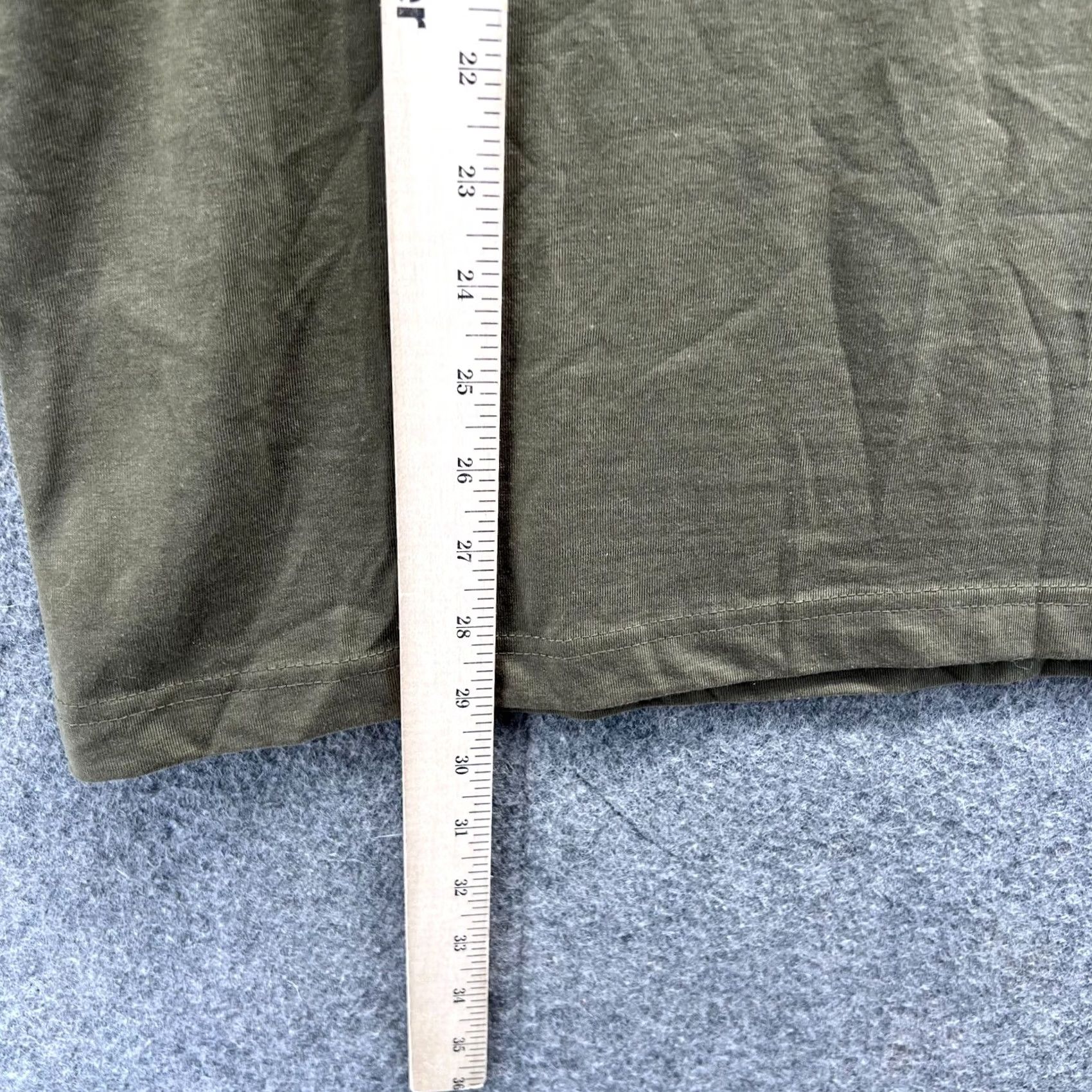 Eddie Bauer VINTAGE Eddie Bauer Shirt Mens Large Green Olive Casual Tee Crewneck Lightweight Top Regular Fit Short Sleeve Logo 90s? Size US L / EU 52-54 / 3 - 4 Thumbnail
