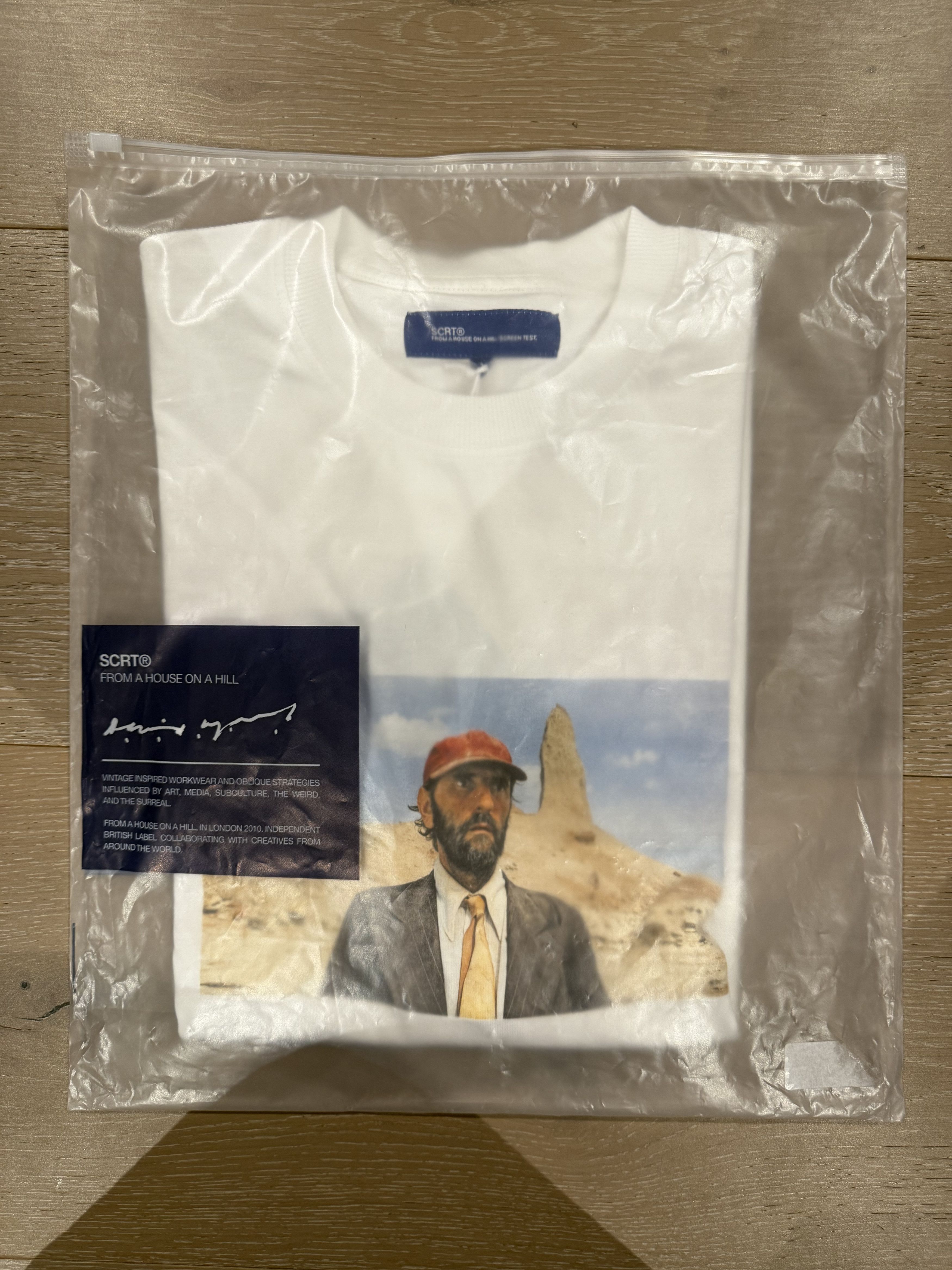 SCRT 💚 SCRT x Wim Wenders Foundation PARIS, TEXAS White Tee NEW Size US S / EU 44-46 / 1 - 20 Thumbnail