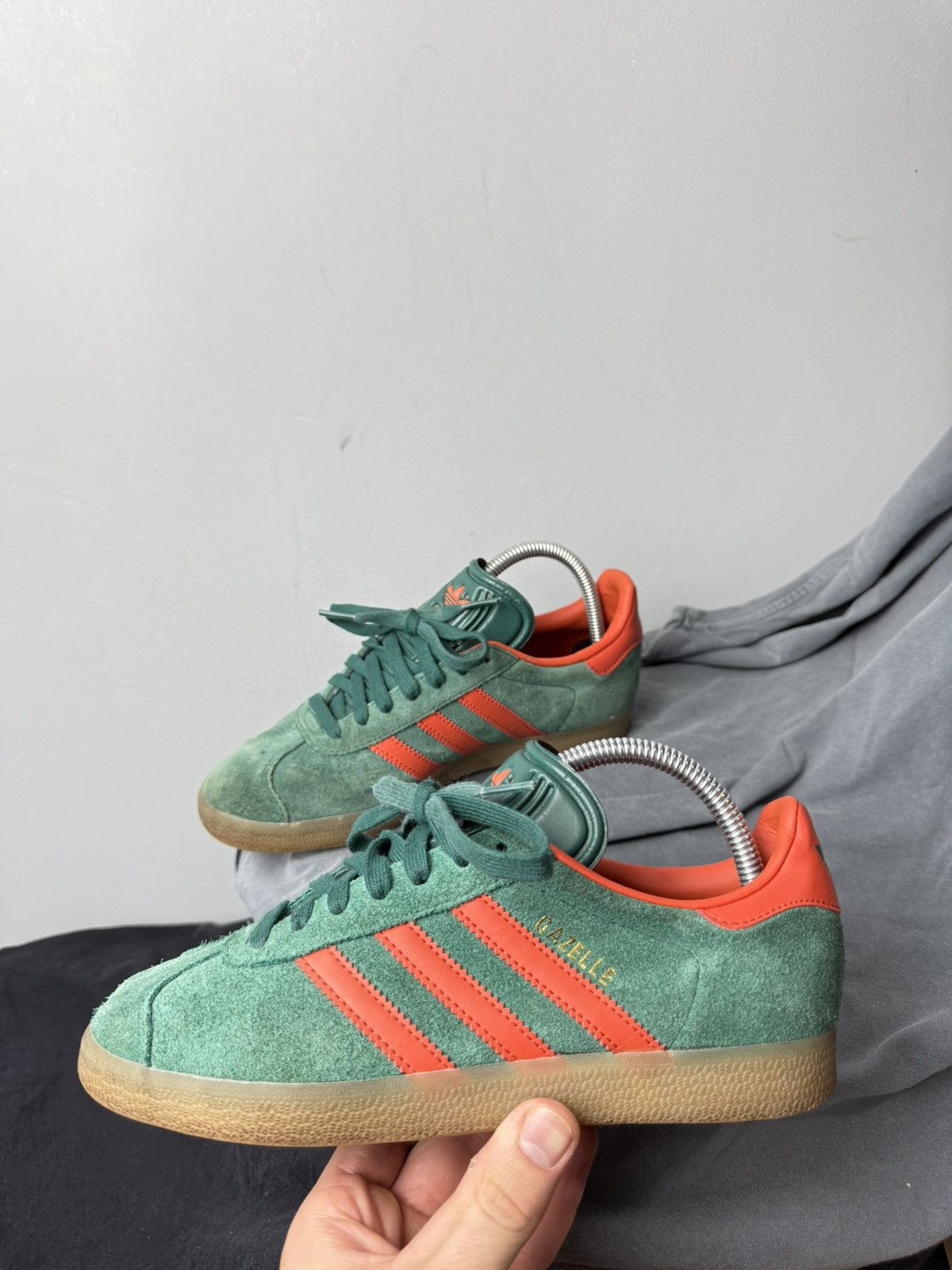 Adidas Vintage Style Adidas Gazelle Low Top Suede Trainers Sneakers Size US 6 / EU 39 - 2 Thumbnail