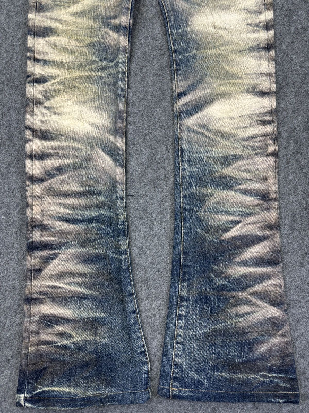Tornado Mart 💥Archival Flare💥Rare Tornado Mart Deep Spray Denim K31 Size US 31 - 4 Thumbnail