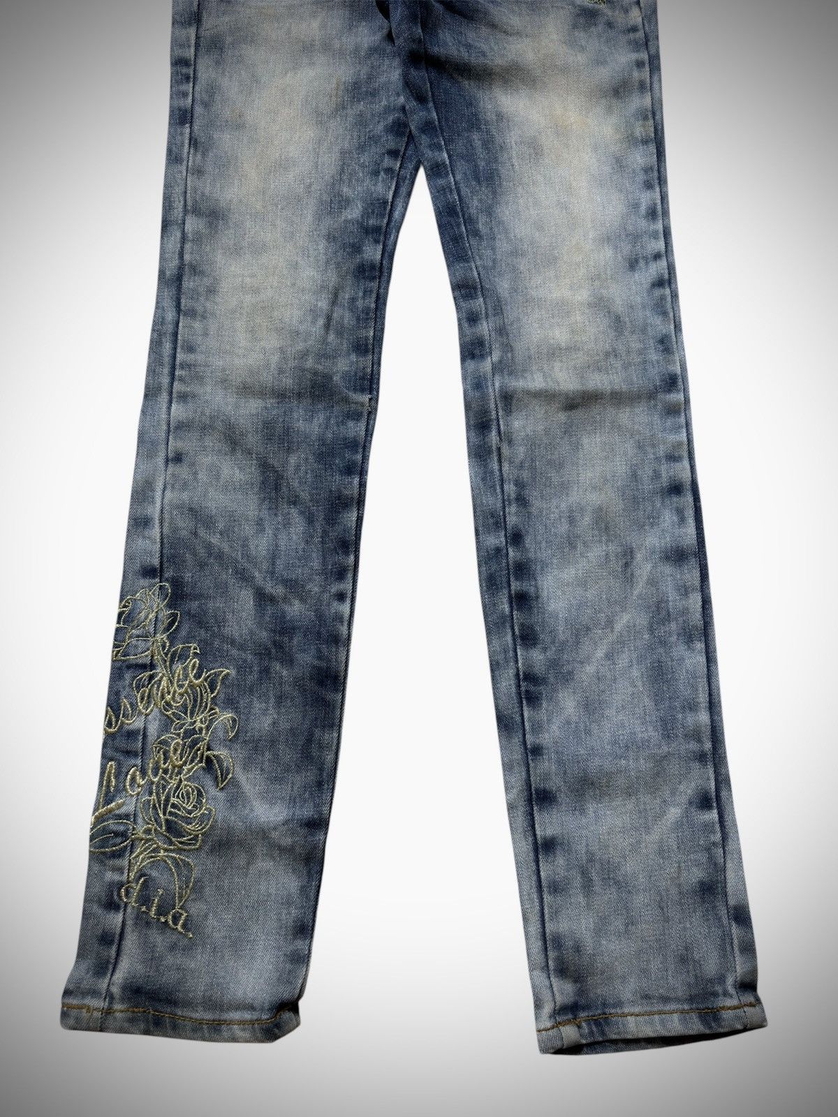Japanese Brand 2000’s D.I.A - Washed Embroidery Skinny Jeans Size 27" / US 4 / IT 40 - 4 Thumbnail