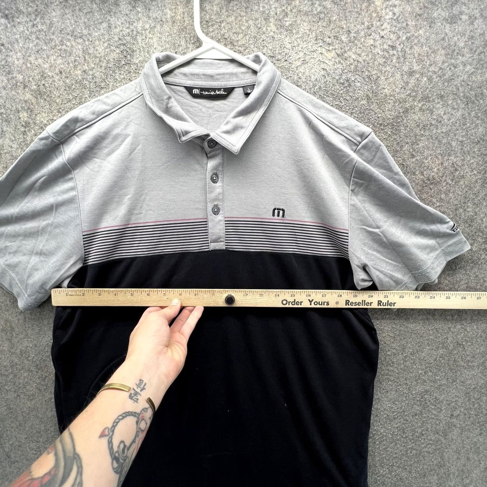 TravisMathew TravisMathew Polo Shirt Mens Large Black Gray Colorblock Golf Broadlands Casual Shirt Mens L Black Gray Colorblock Broadlands Golf Size US L / EU 52-54 / 3 - 6 Thumbnail
