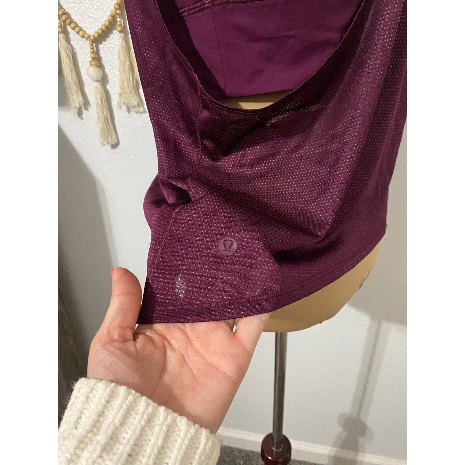 Lululemon lululemon tank top size 12 Size XL / US 12-14 / IT 48-50 - 5 Thumbnail