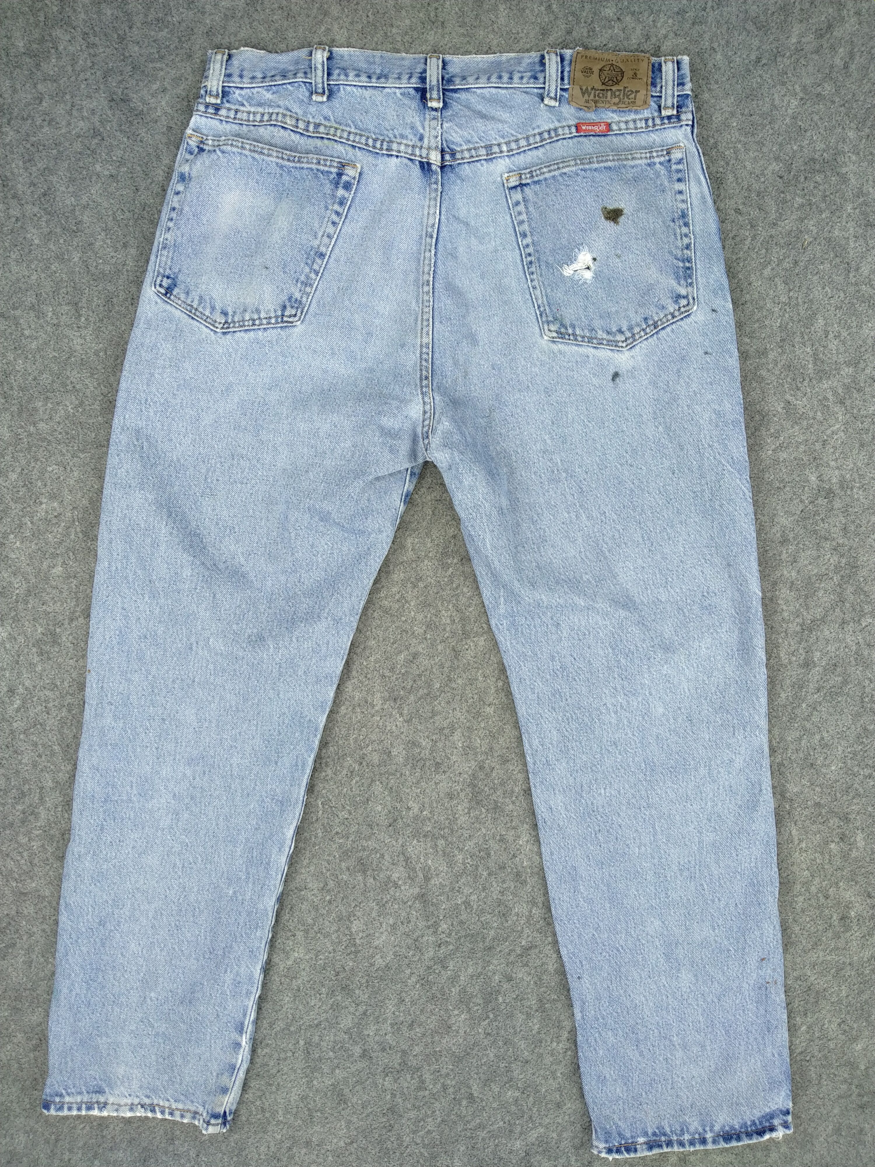 Vintage Vintage Light Wash Wrangler Jeans Denim 34x29.5 -JN474 Size US 34 / EU 50 - 2 Thumbnail