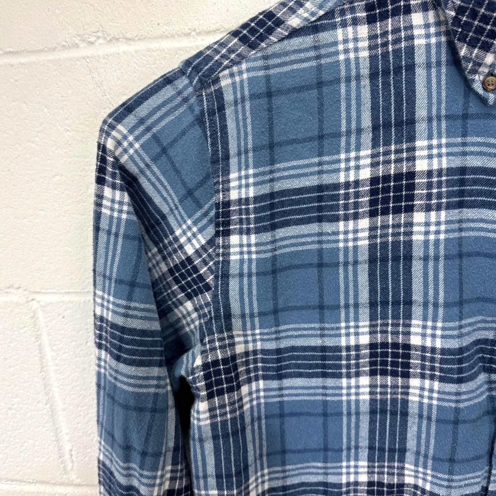 Vintage VINTAGE Field & Stream Shirt Large Tartan Plaid Button Down Flannel Mens Outdoor 90s Size US L / EU 52-54 / 3 - 4 Thumbnail
