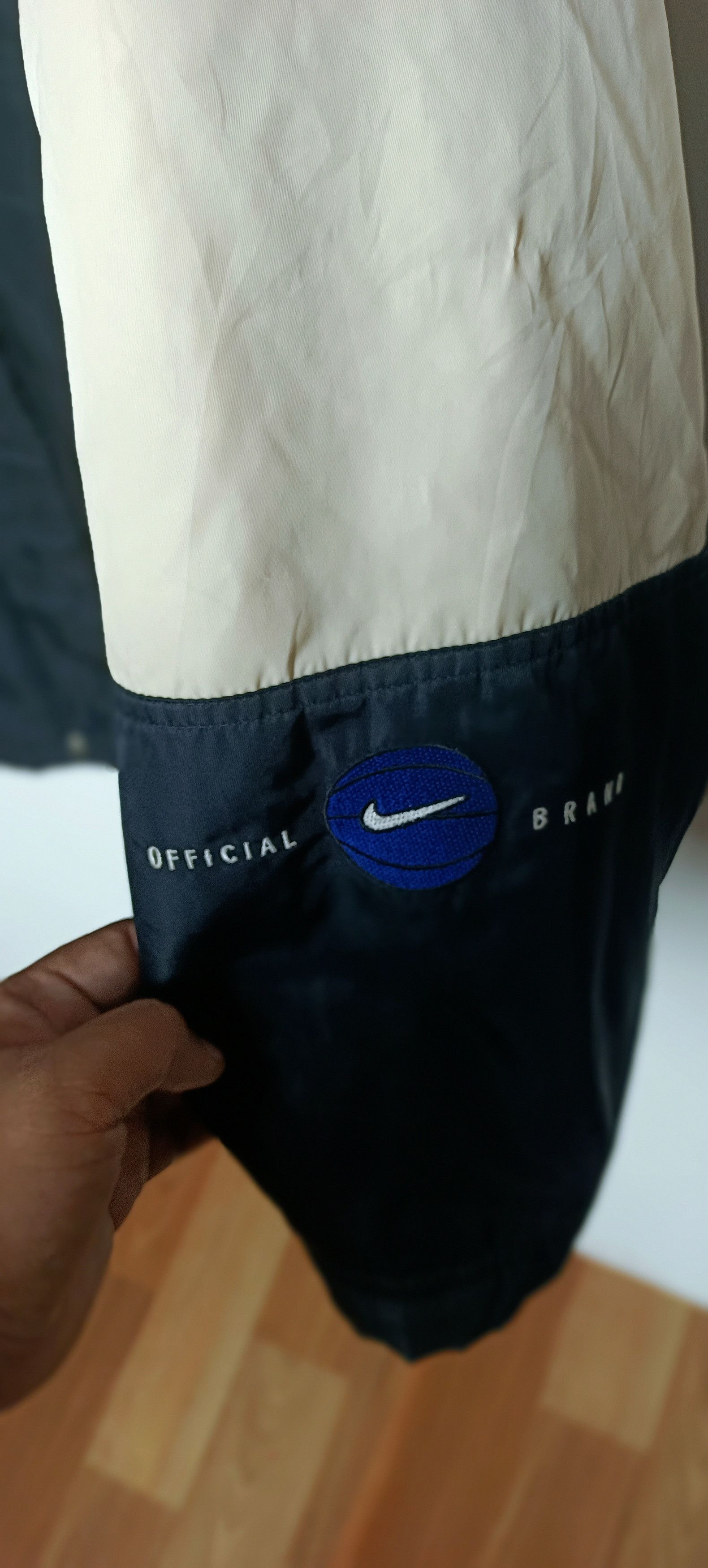 Nike VINTAGE 90s 🔥🔥Nike Basketball Embroidered Center Logo Size US XXL / EU 58 / 5 - 5 Thumbnail