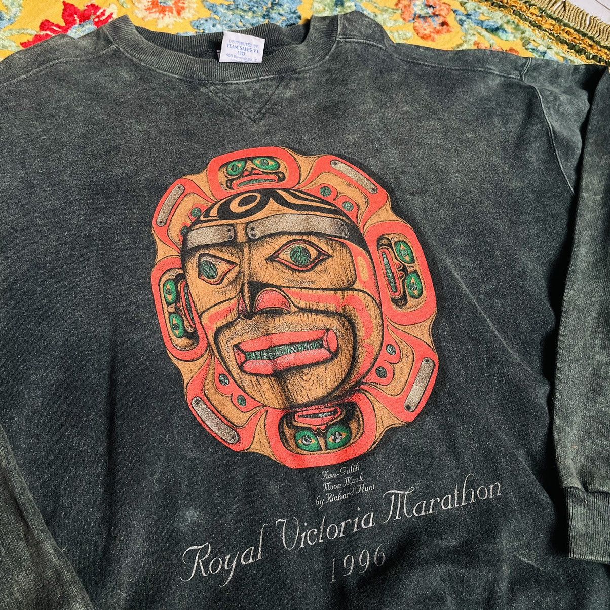 Vintage 1996 Royal Victoria Marathon Team Canada Sweatshirt Size US L / EU 52-54 / 3 - 1 Thumbnail