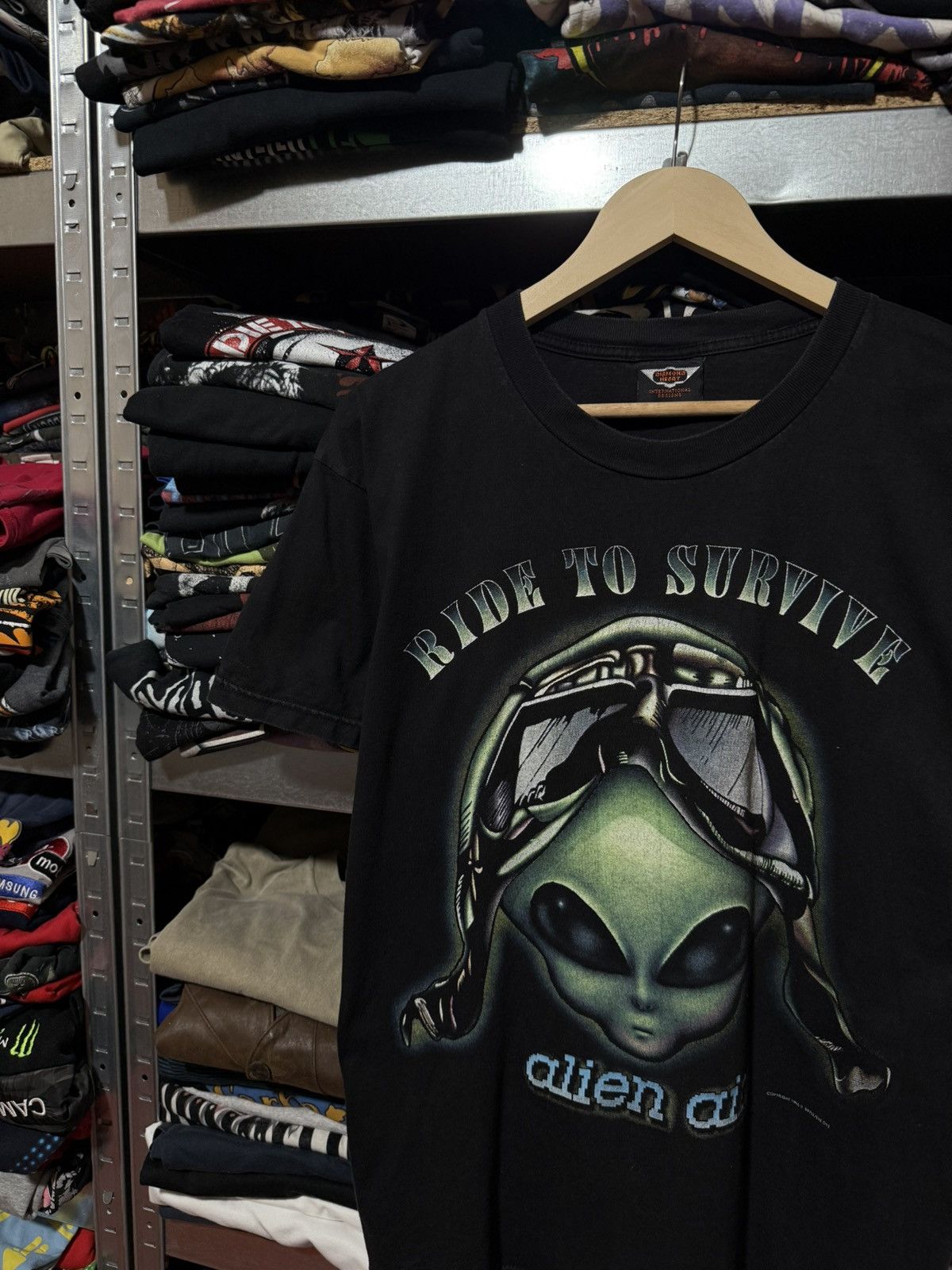 Vintage Vintage 1996 Ride To Survive Alien Air Aliens Work T-Shirt Size US XL / EU 56 / 4 - 3 Thumbnail