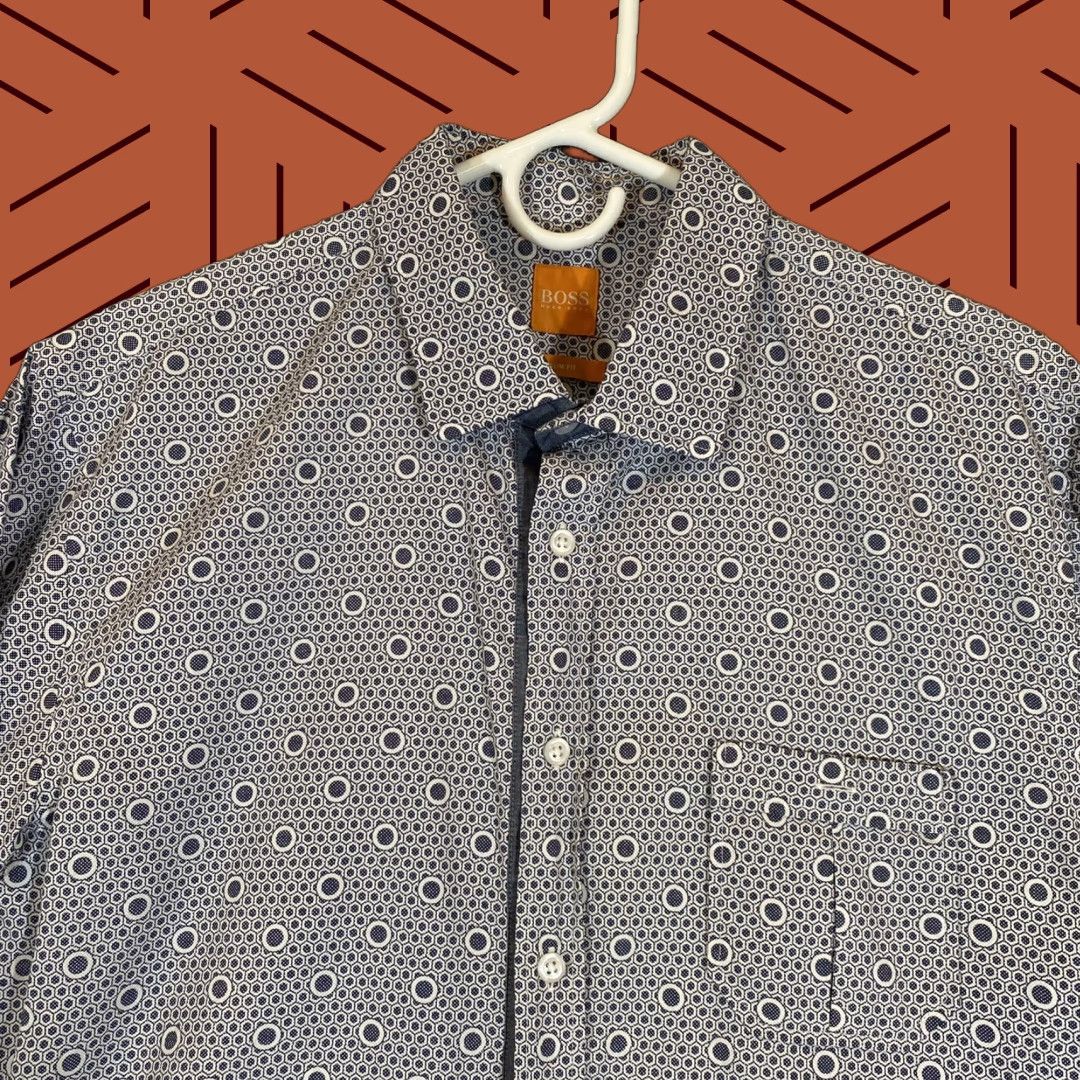 Hugo Boss HUGO BOSS Orange Shirt Mens Large Slim Fit White Blue Button Up L/S Circle Shirt Button-Up Slim Fit Mens White Blue HUGO BOSS Mens Shirts Size US L / EU 52-54 / 3 - 1 Thumbnail